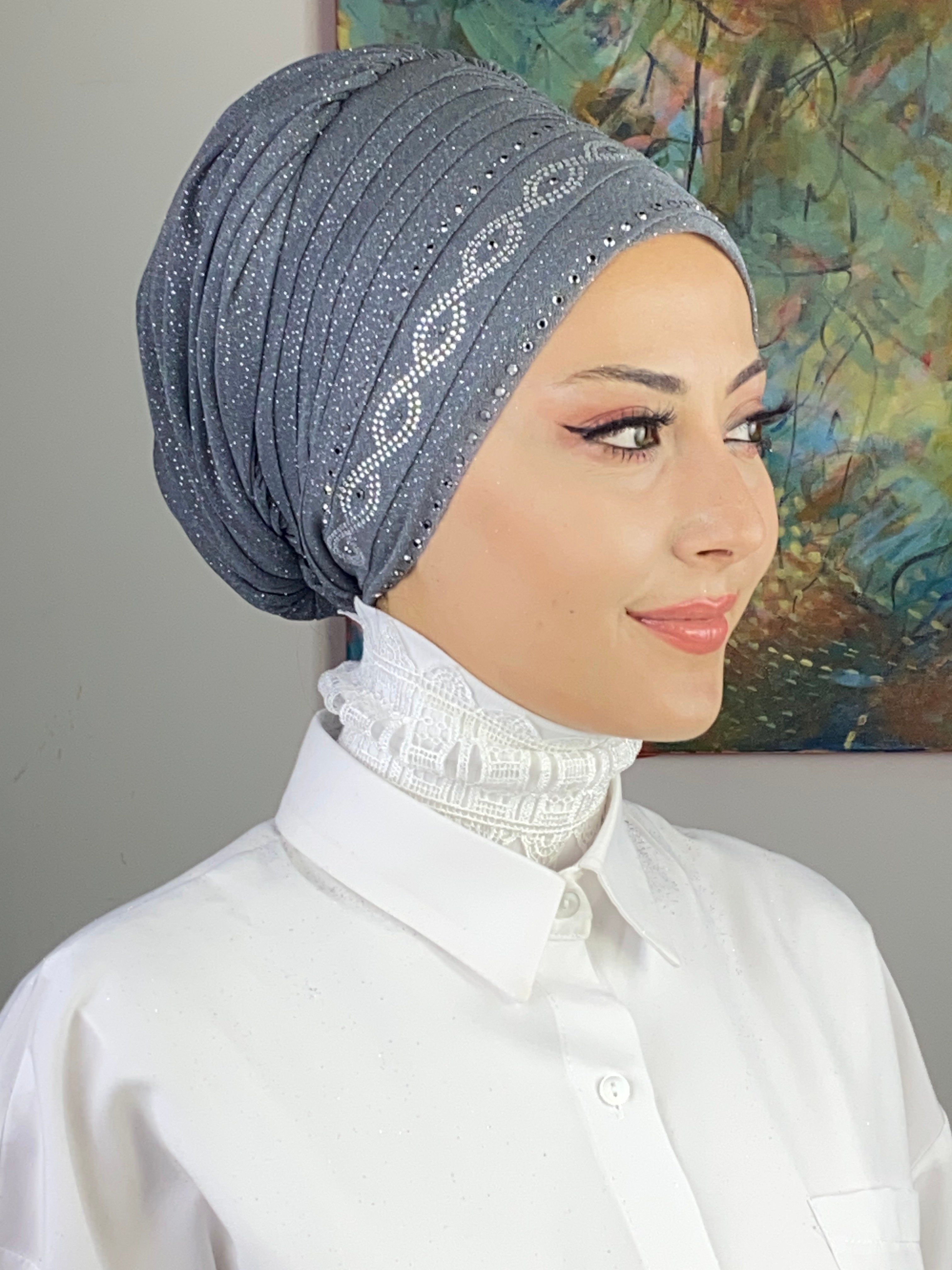 Kuşgözü Model Gümüş Taşlı&Konik Ortası Siyah Taşlı Simli Şifon Bone Şal - gri