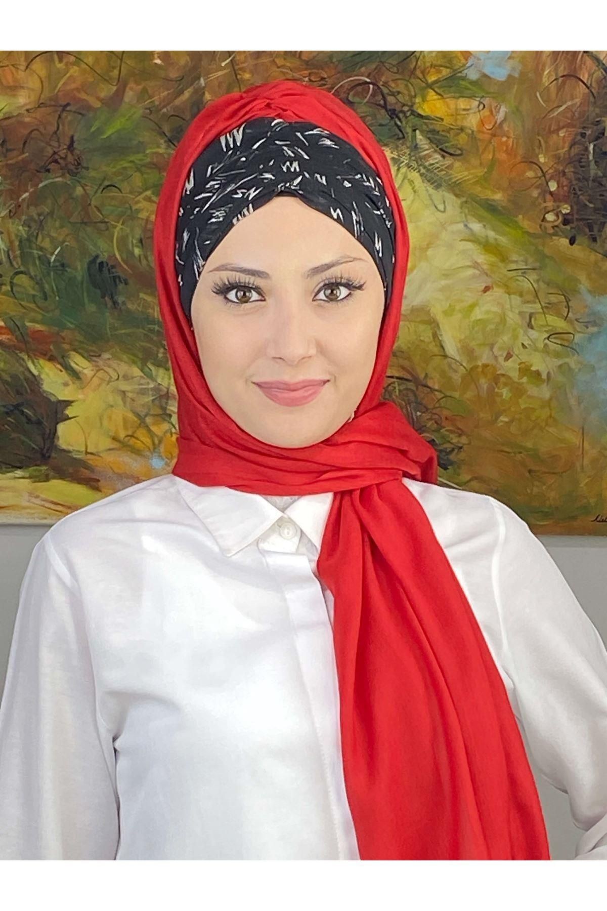 Siyah Beyaz Desenli Kırmızı Büzgülü Hazır Şal