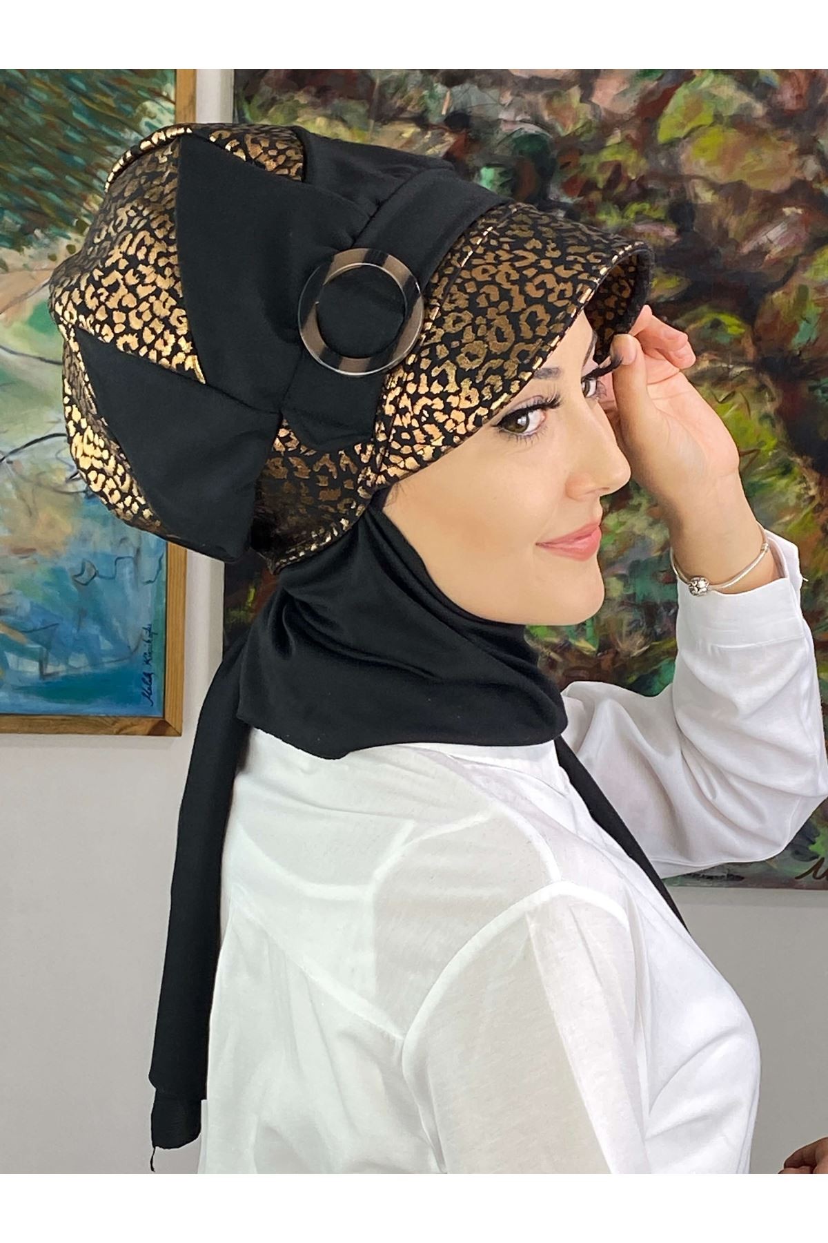 Bakır Leopar Desenli Tokalı Siyah Şapka Şal