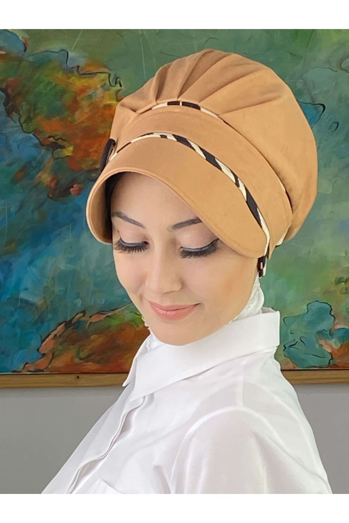 Nazlı Model Tokalı İri Krem Çizgili Zebra Desenli Tesettür Şapka