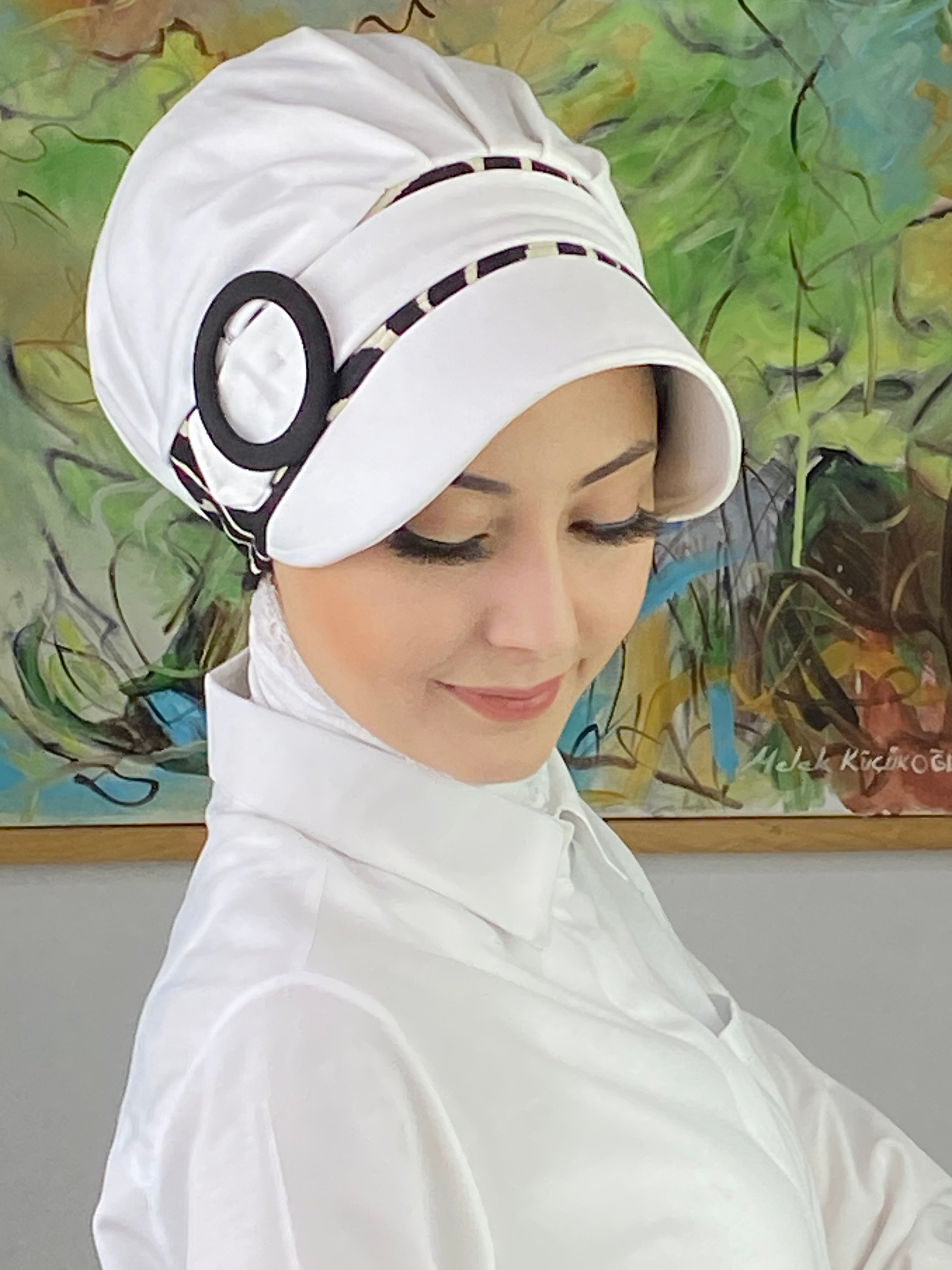 Nazlı Model Tokalı Siyah Zebra Desenli Tesettür Şapka