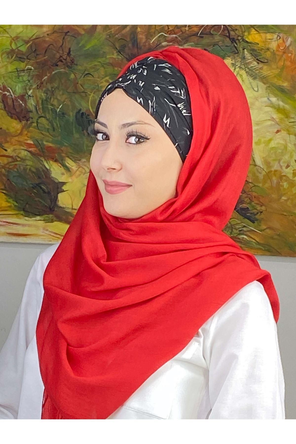 Siyah Beyaz Desenli Kırmızı Büzgülü Hazır Şal