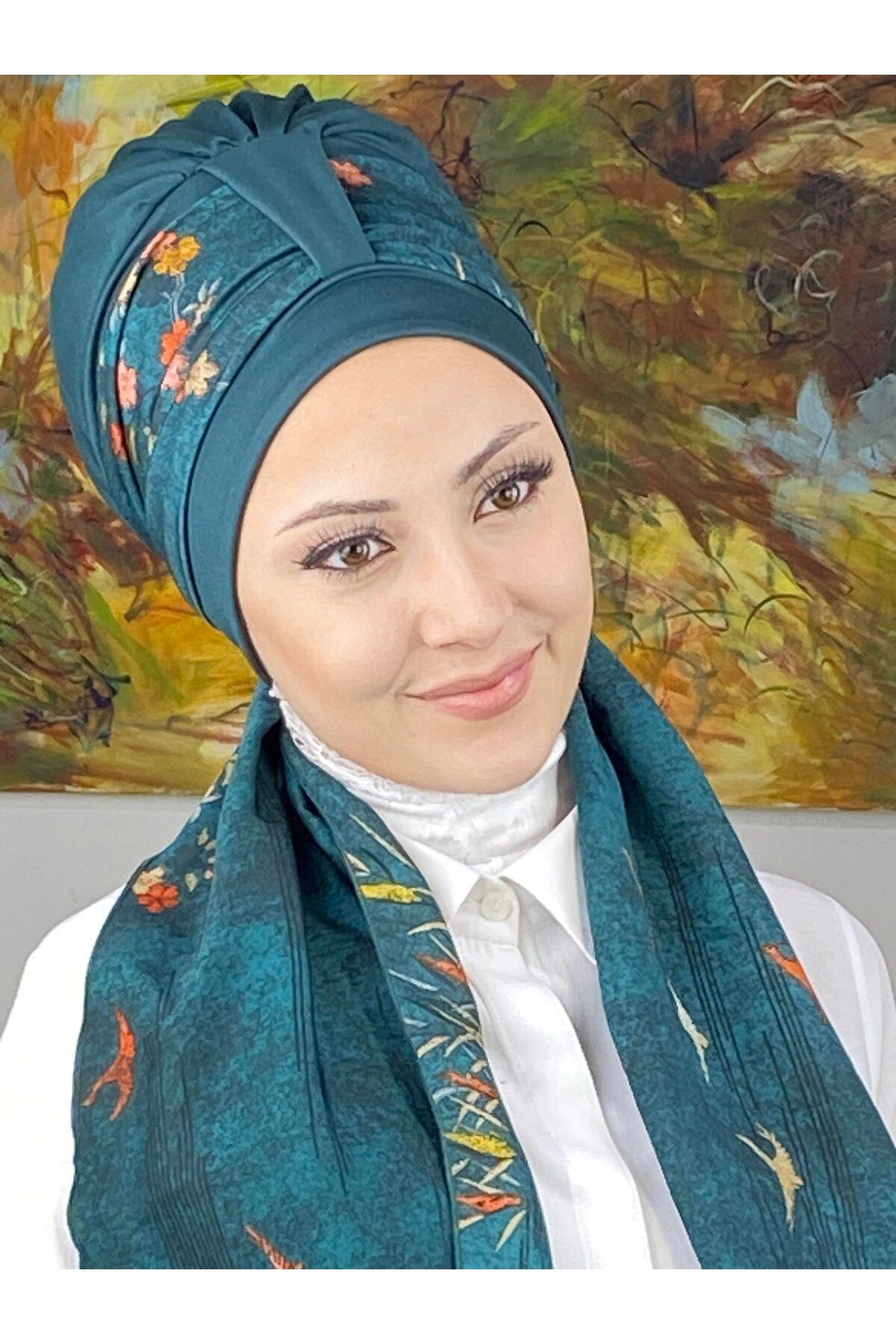 Tek Biritli Floral Desenli Fularlı Bone