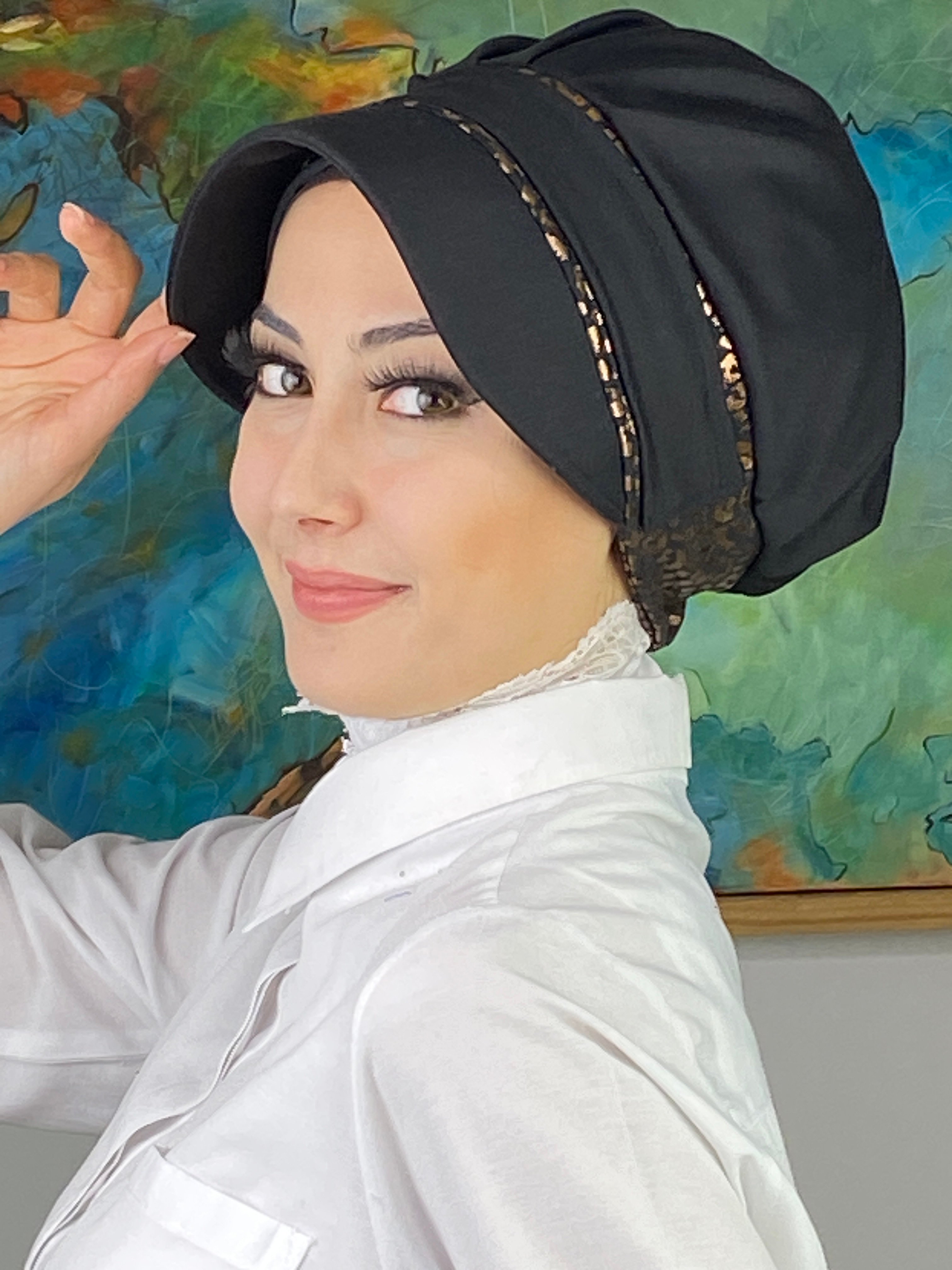 Nazlı Model Tokalı Parlak Bakır Leoparlı Tesettür Şapka