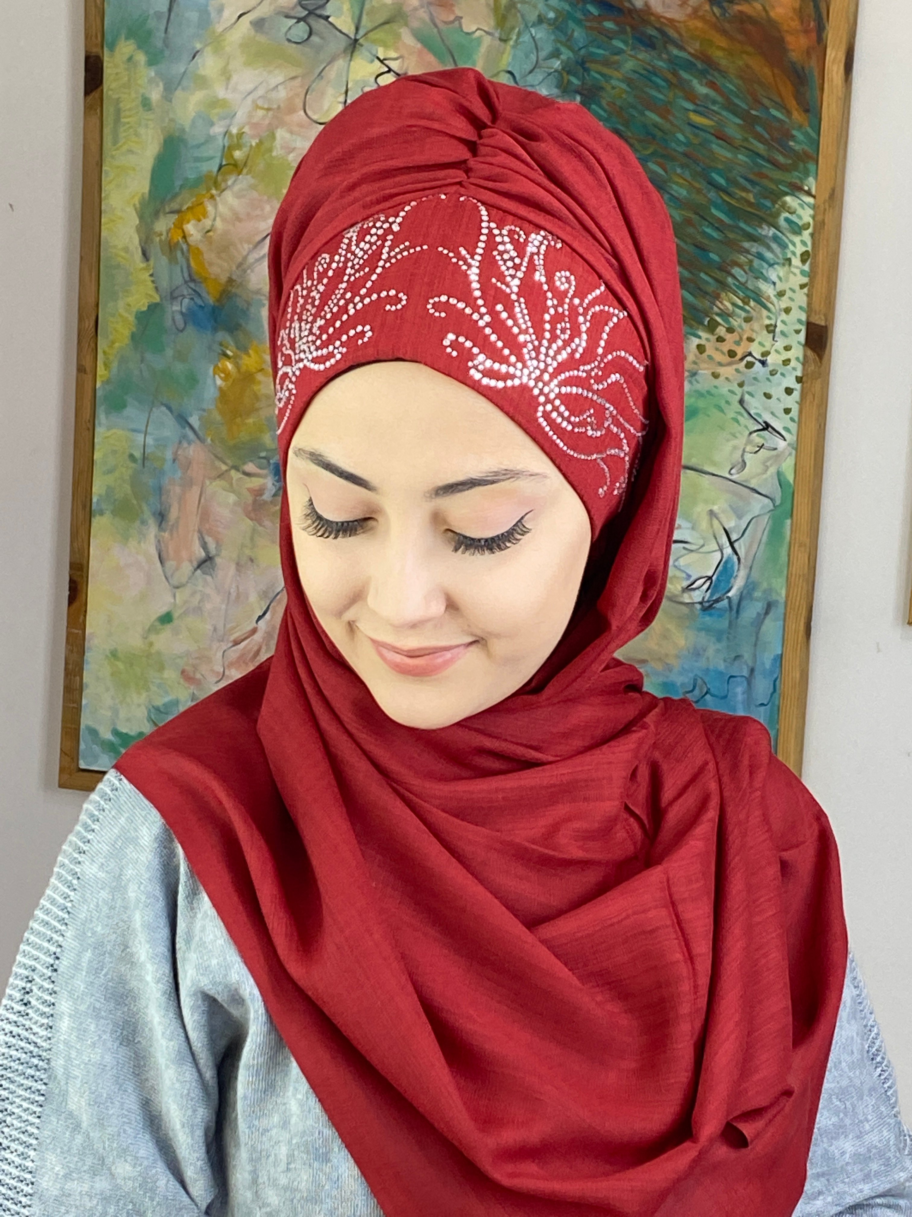 Yaprak Taşlı Model Büzgülü Şal