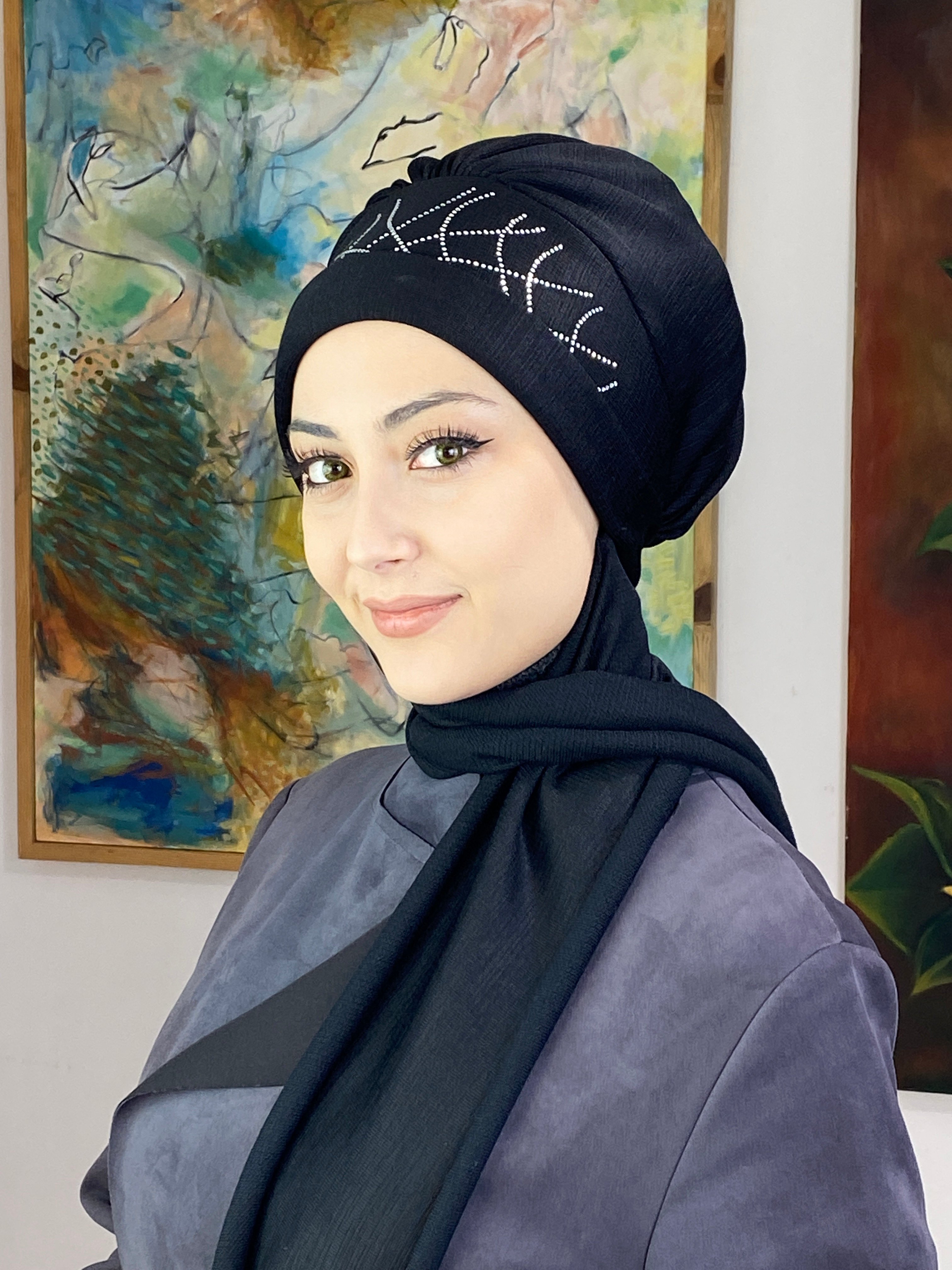 Taş Detaylı Taç Desenli Atkılı Bone Şal