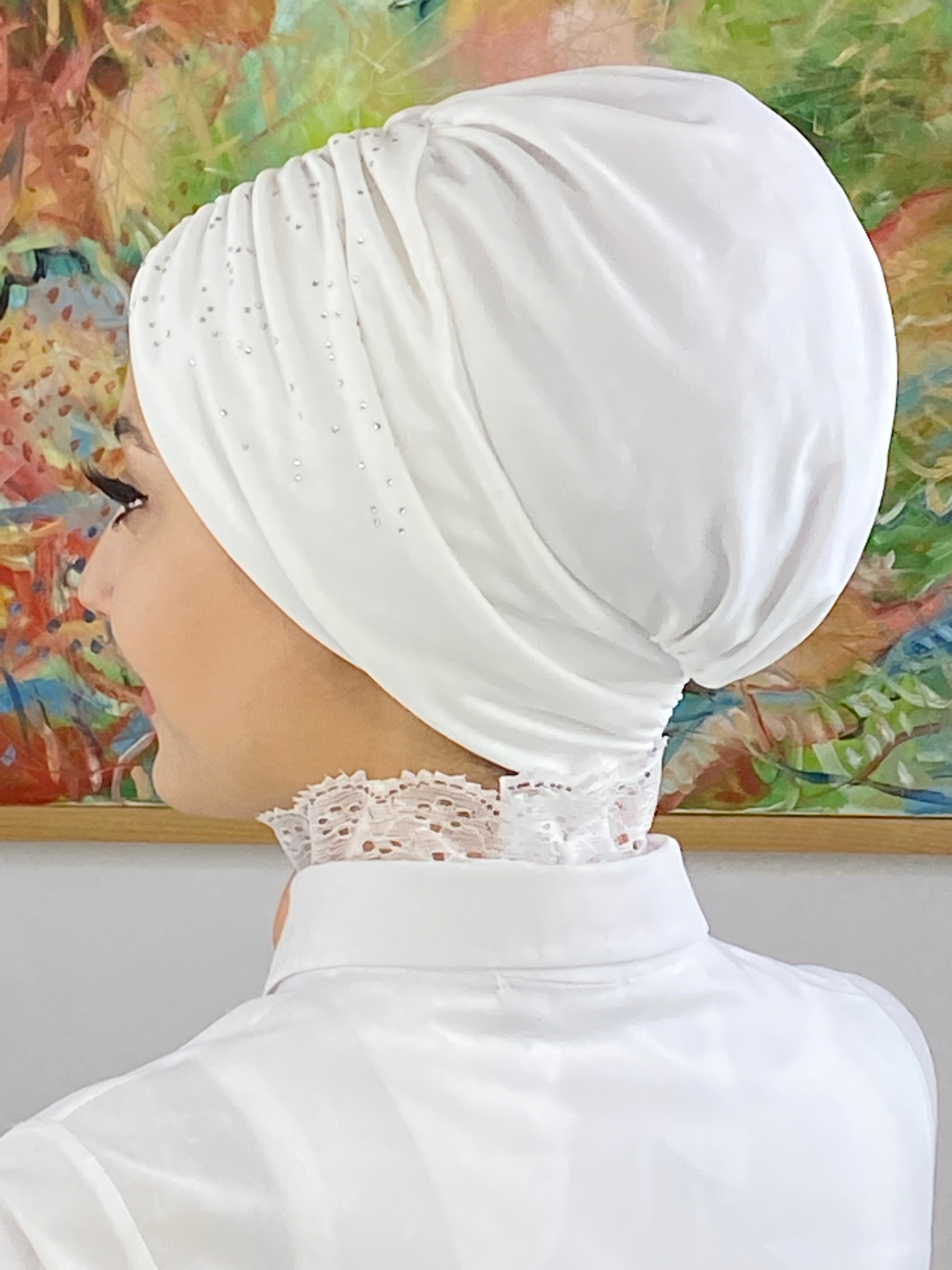 Büzgülü Taşlı Bone