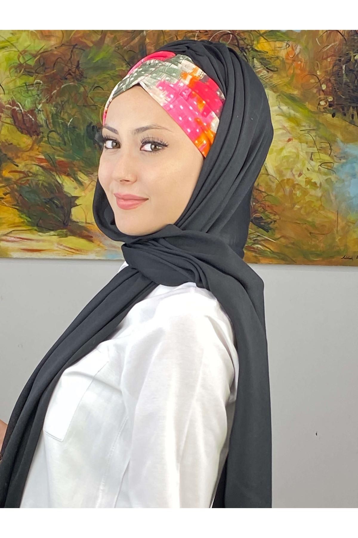 Çok Renkli Retro Desenli Siyah Büzgülü Hazır Şal