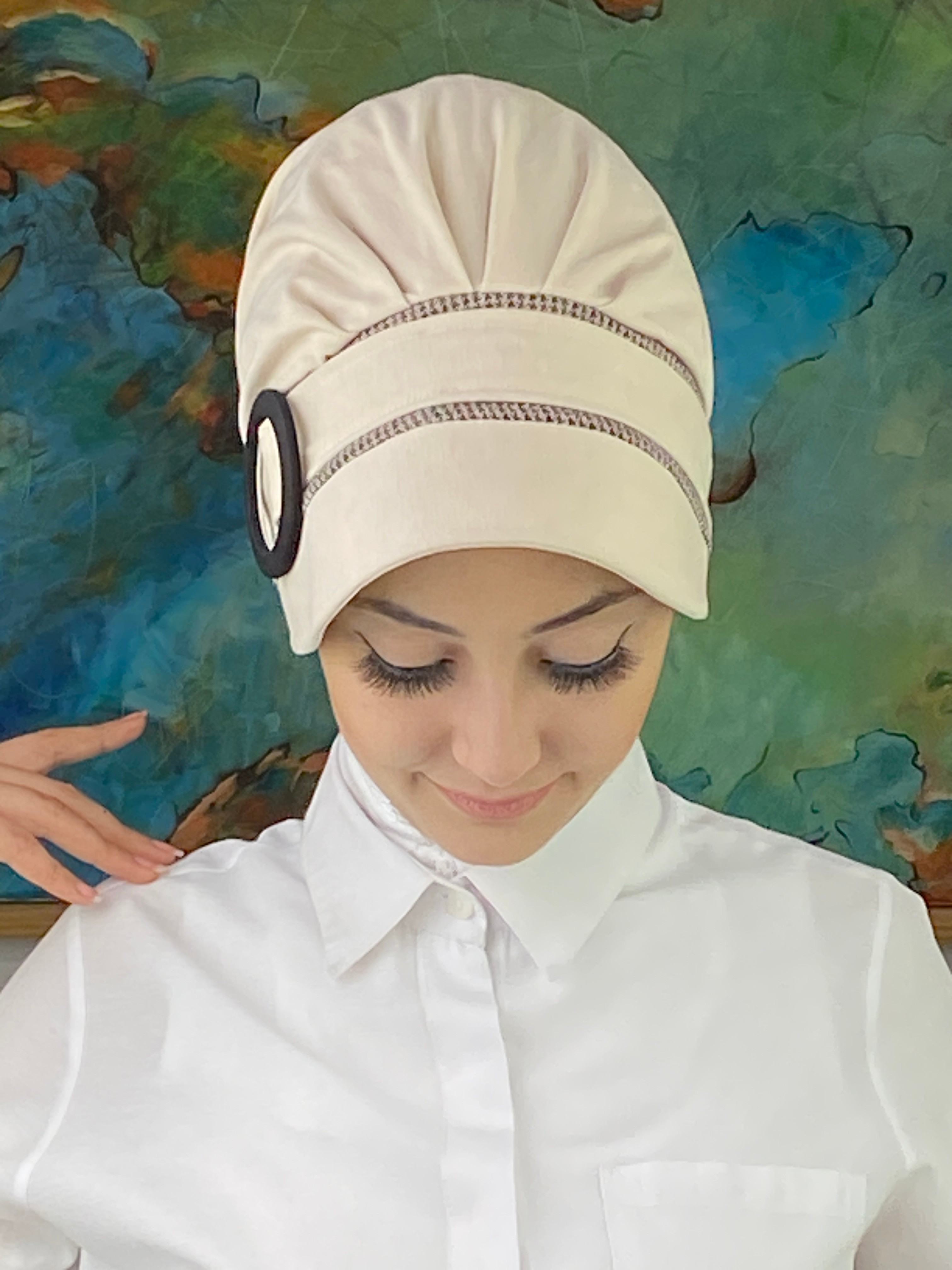 Nazlı Model Tokalı Küçük Kazayaklı Tesettür Şapka