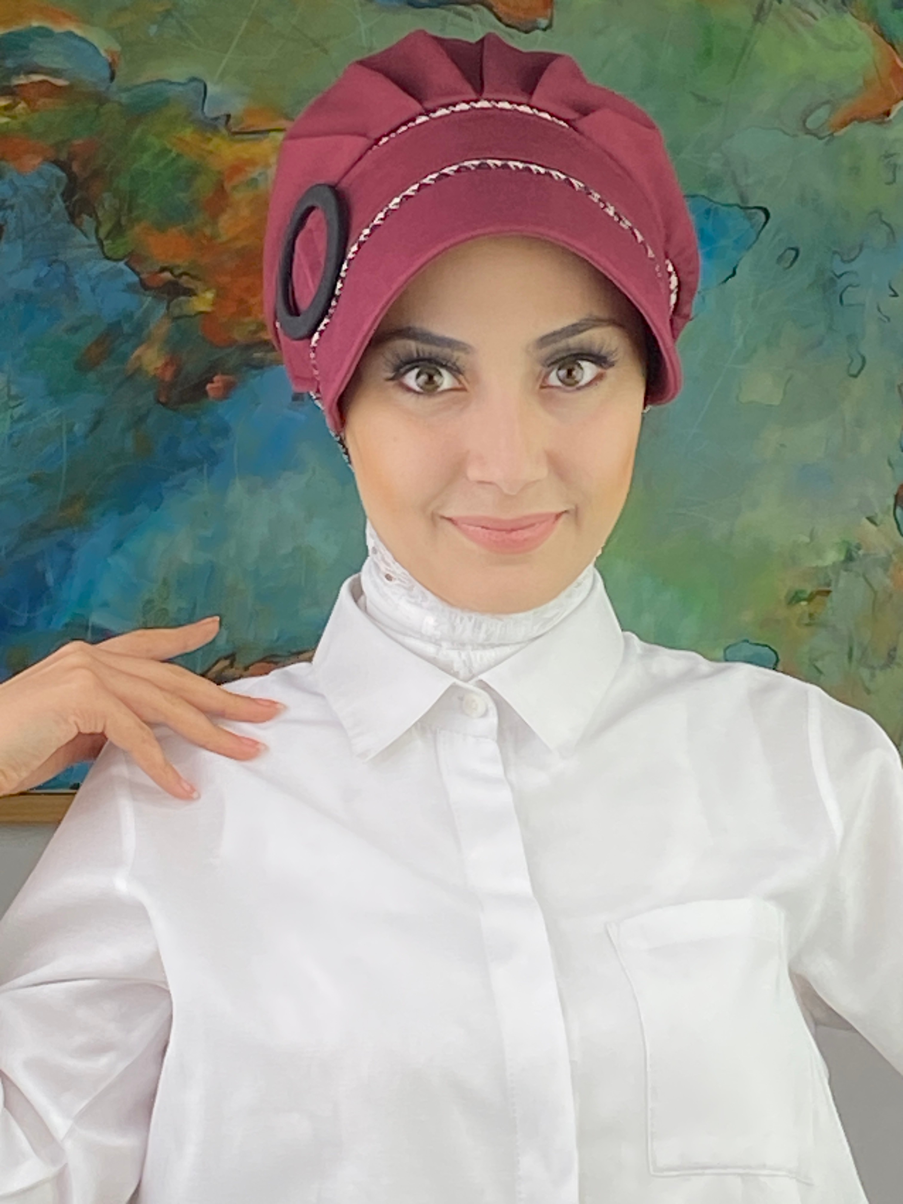 Nazlı Model Tokalı İri Krem Kazayaklı Tesettür Şapka