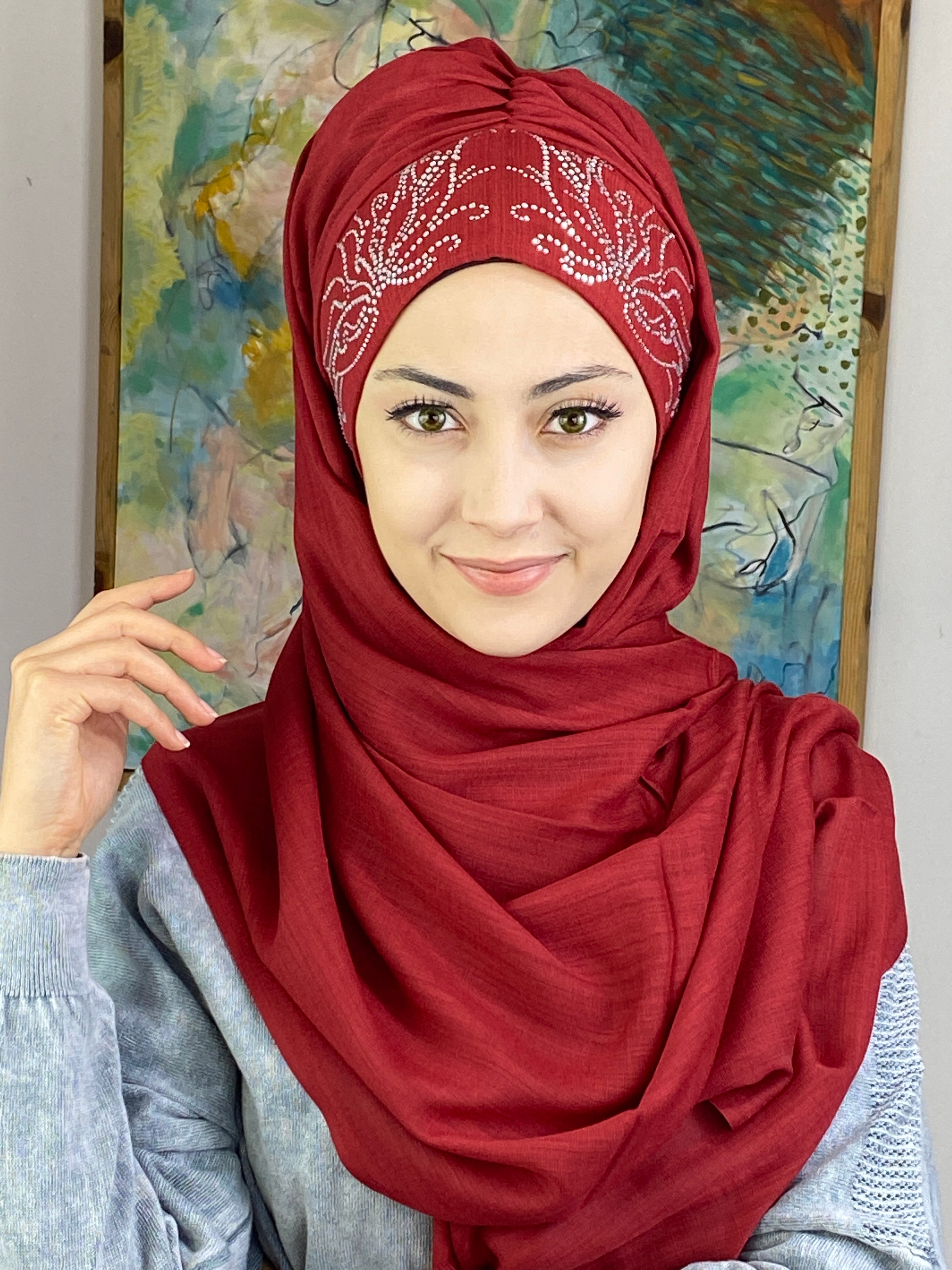 Yaprak Taşlı Model Büzgülü Şal