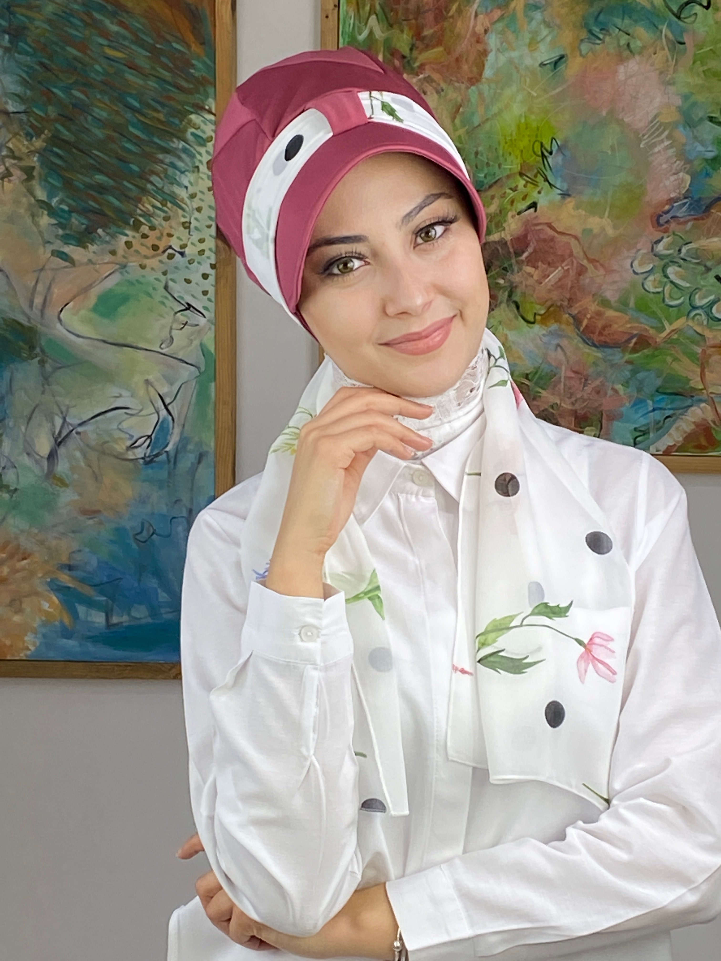 Tek Biritli Atkılı Şapka - açık vişne - beyaz çiçekli