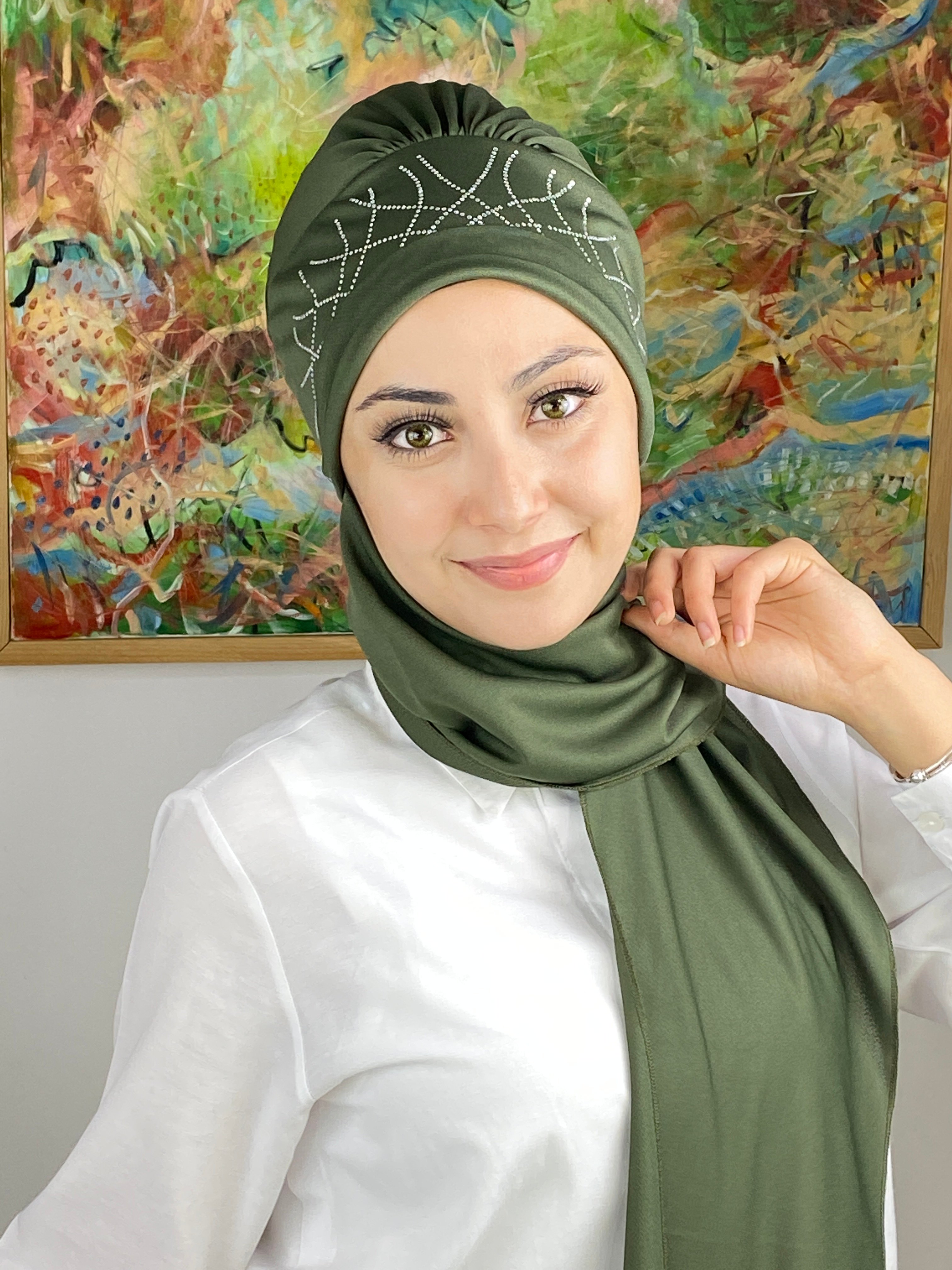 Taç Model Atkılı Bone - kına yeşili