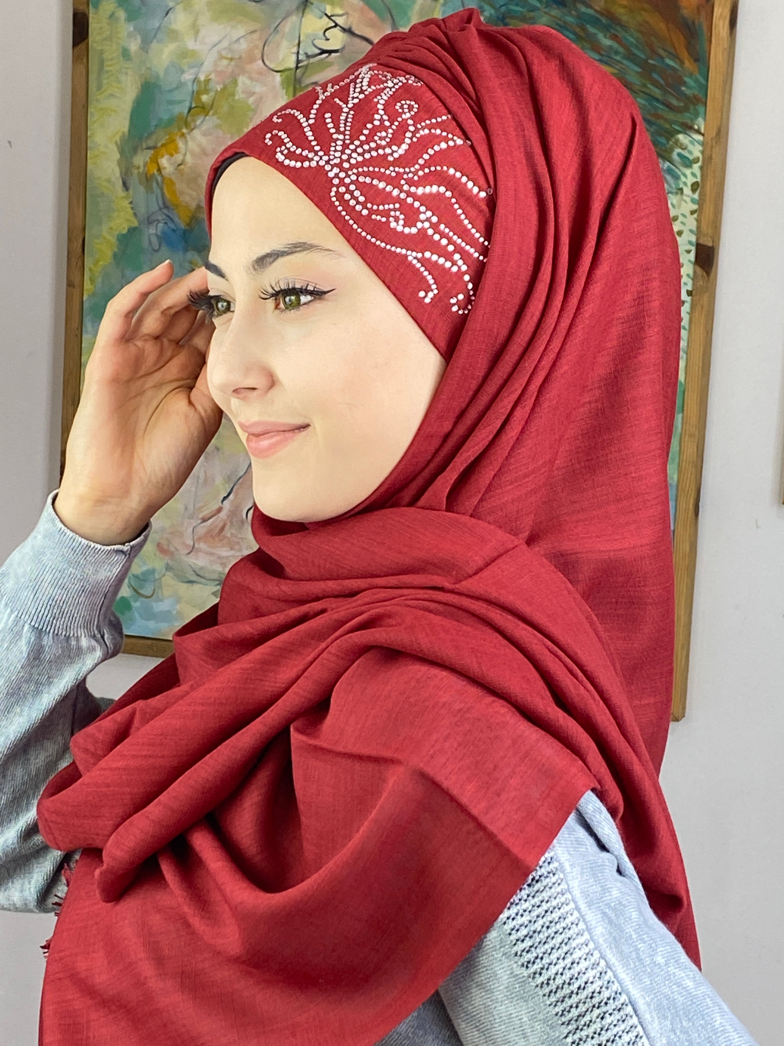 Yaprak Taşlı Model Büzgülü Şal