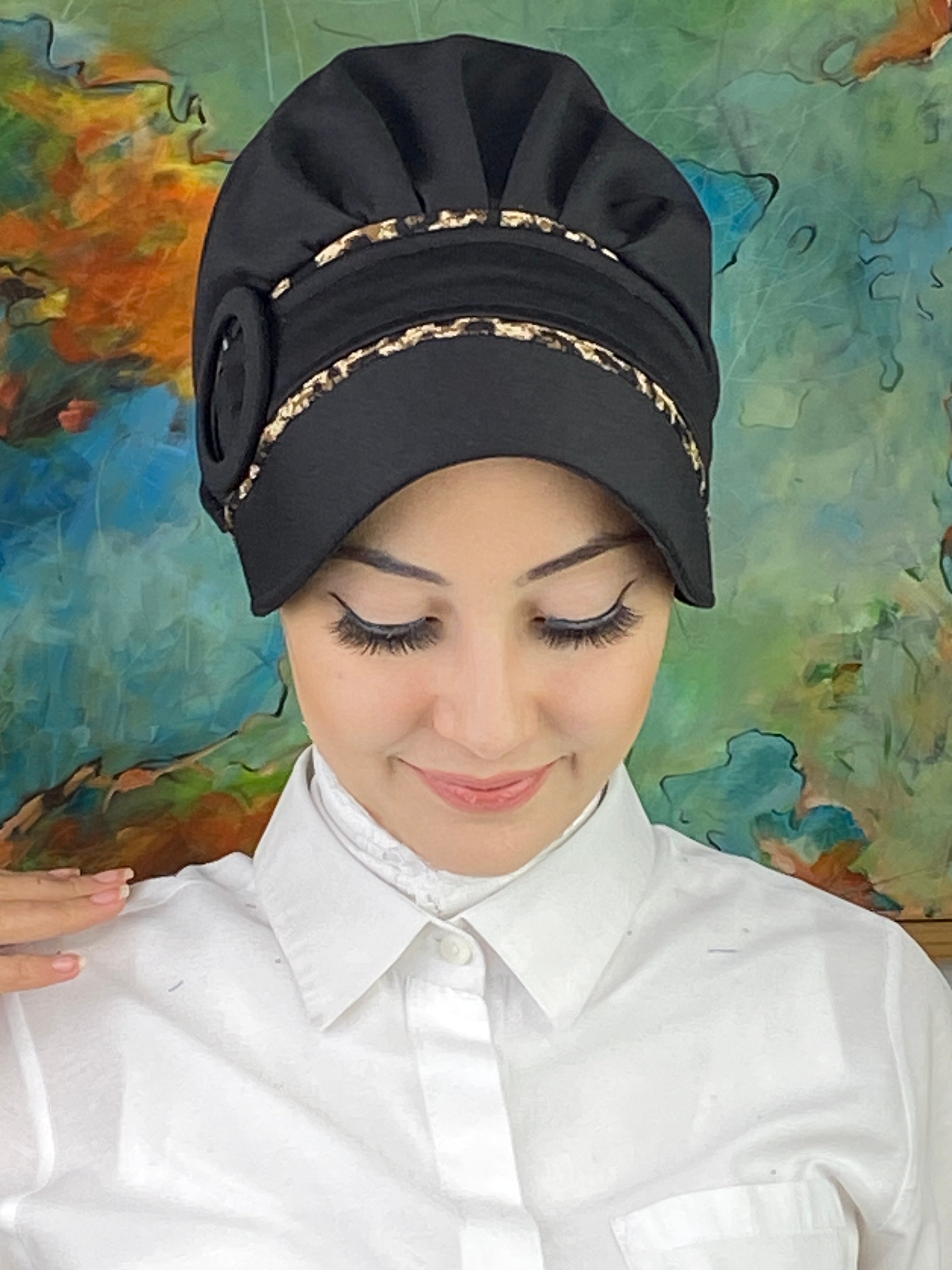 Nazlı Model Tokalı Kahverengi Leoparlı Tesettür Şapka