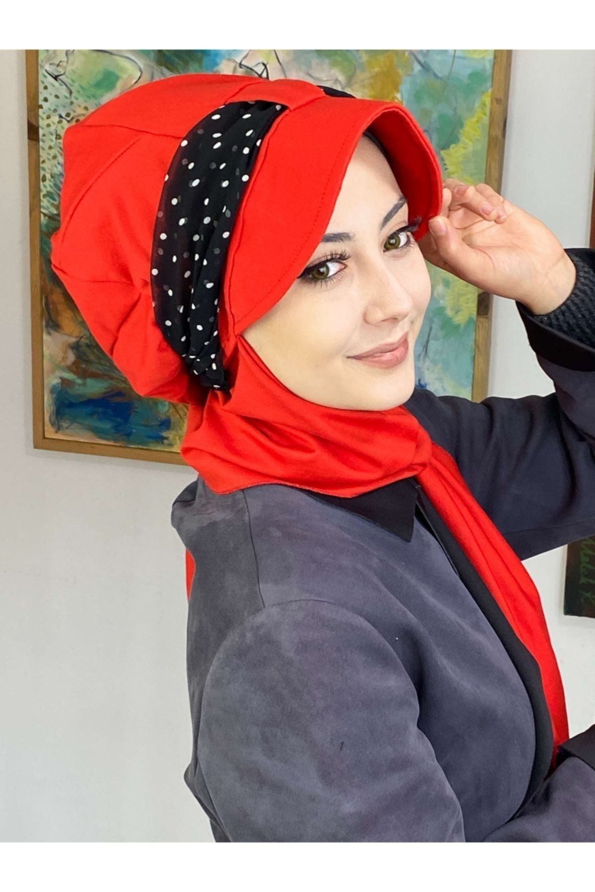 Beyaz Puantiyeli Desenli Cırtcırtlı Fularlı  Nar Çiçeği Atkılı  Tek Biritli Şapka Şal