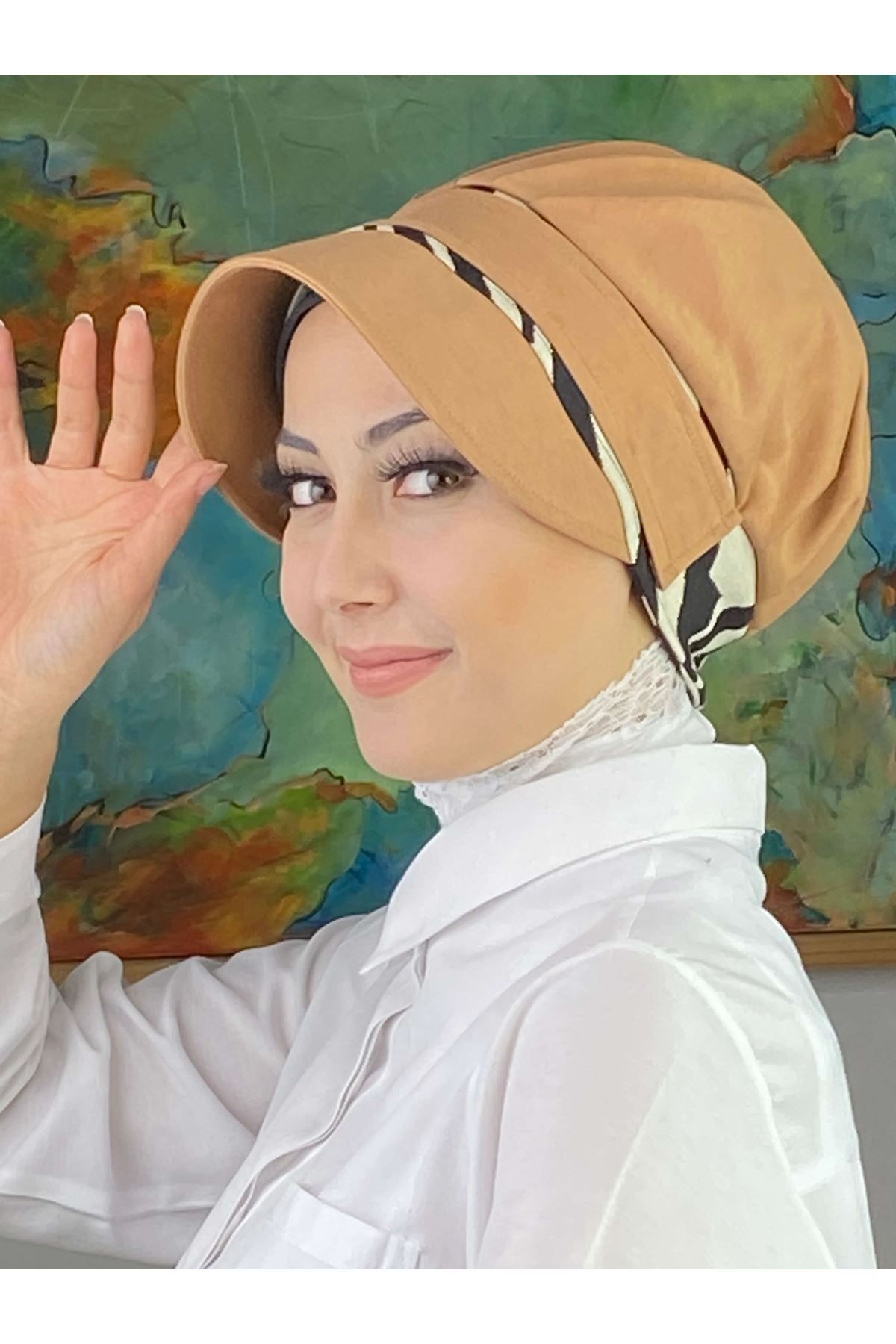 Nazlı Model Tokalı İri Krem Çizgili Zebra Desenli Tesettür Şapka