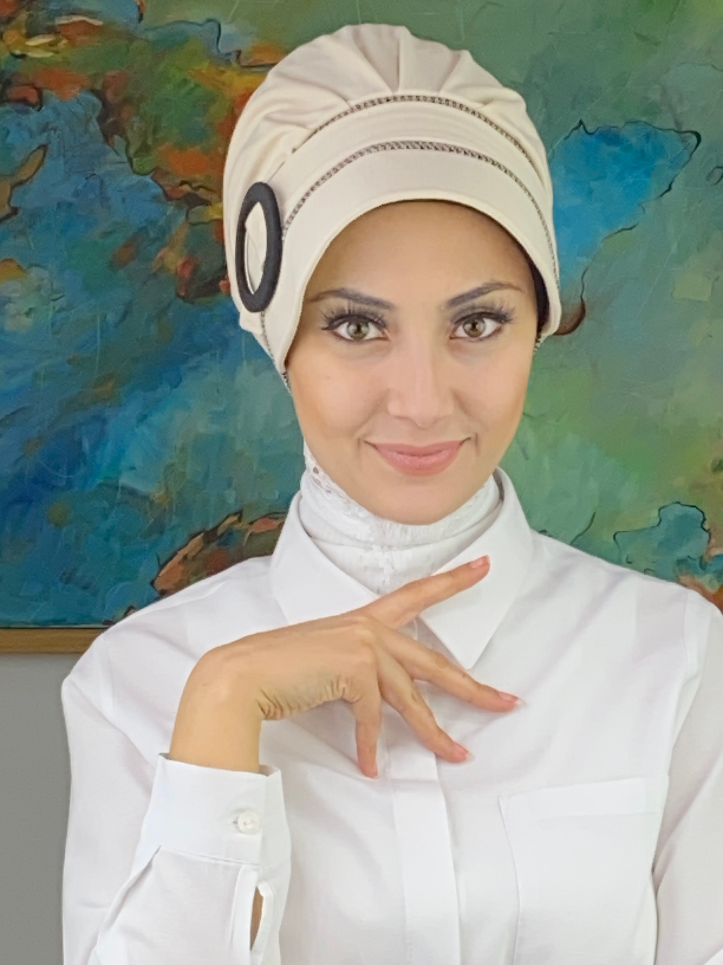 Nazlı Model Tokalı Küçük Kazayaklı Tesettür Şapka