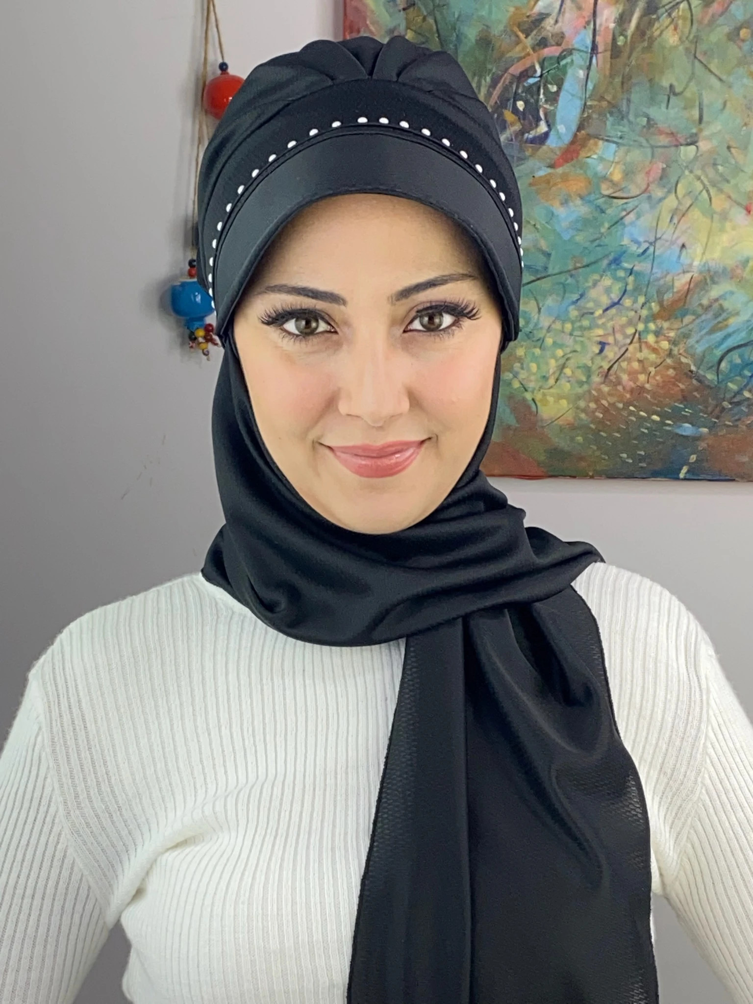 İNCİ DETAYLI ŞAPKA