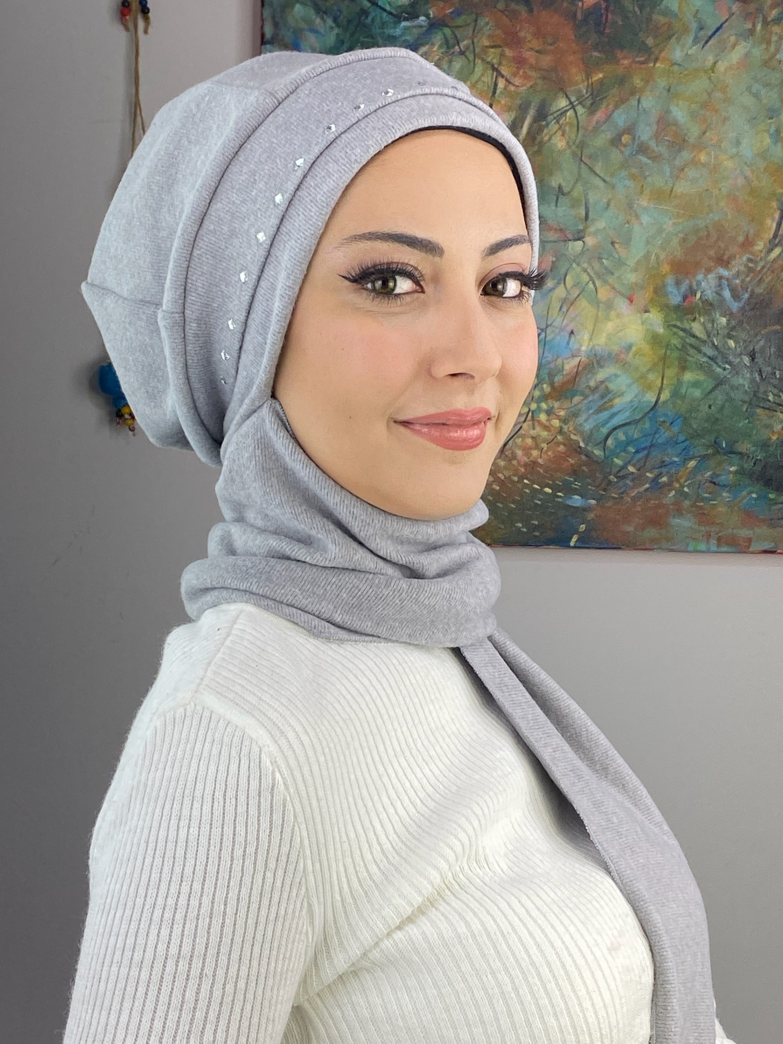 KARE TAŞ DETAYLI BERE