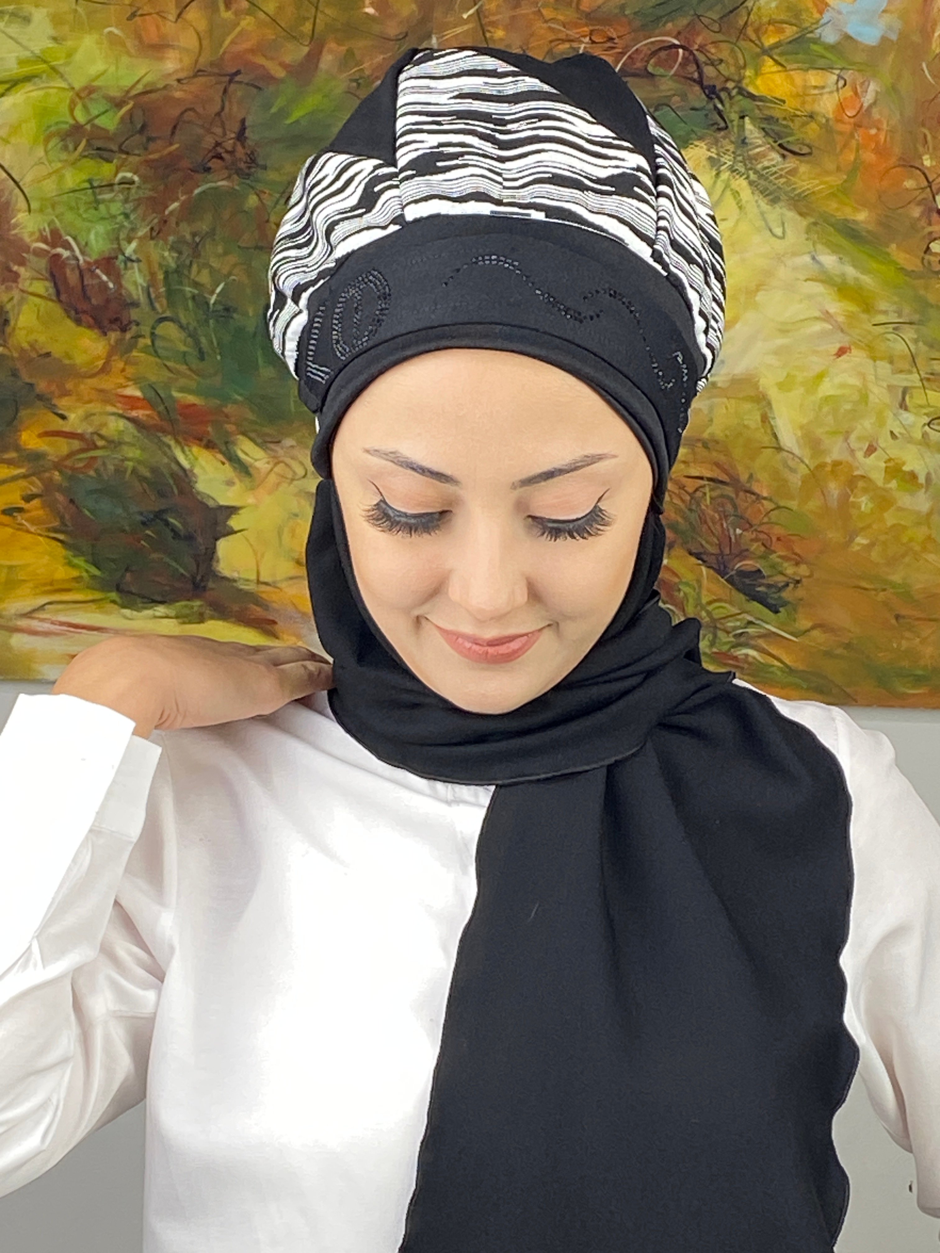 Çarkıfelek Model Çizgili Kemer Desenli Taşlı Atkılı Bere