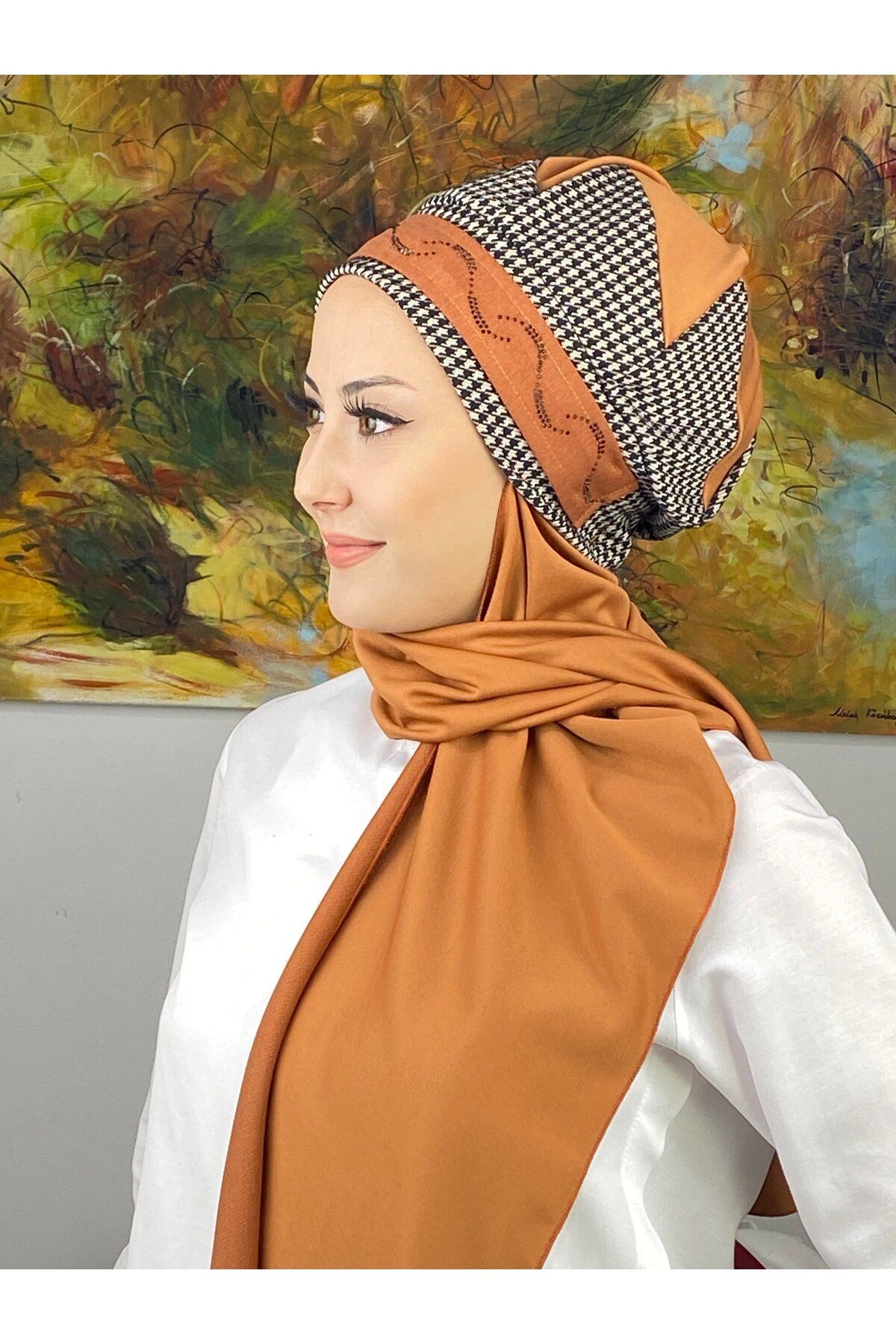 Çarkıfelek Model Kazayaklı Kemer Desenli Taşlı Koyu Hardal Atkılı Bere