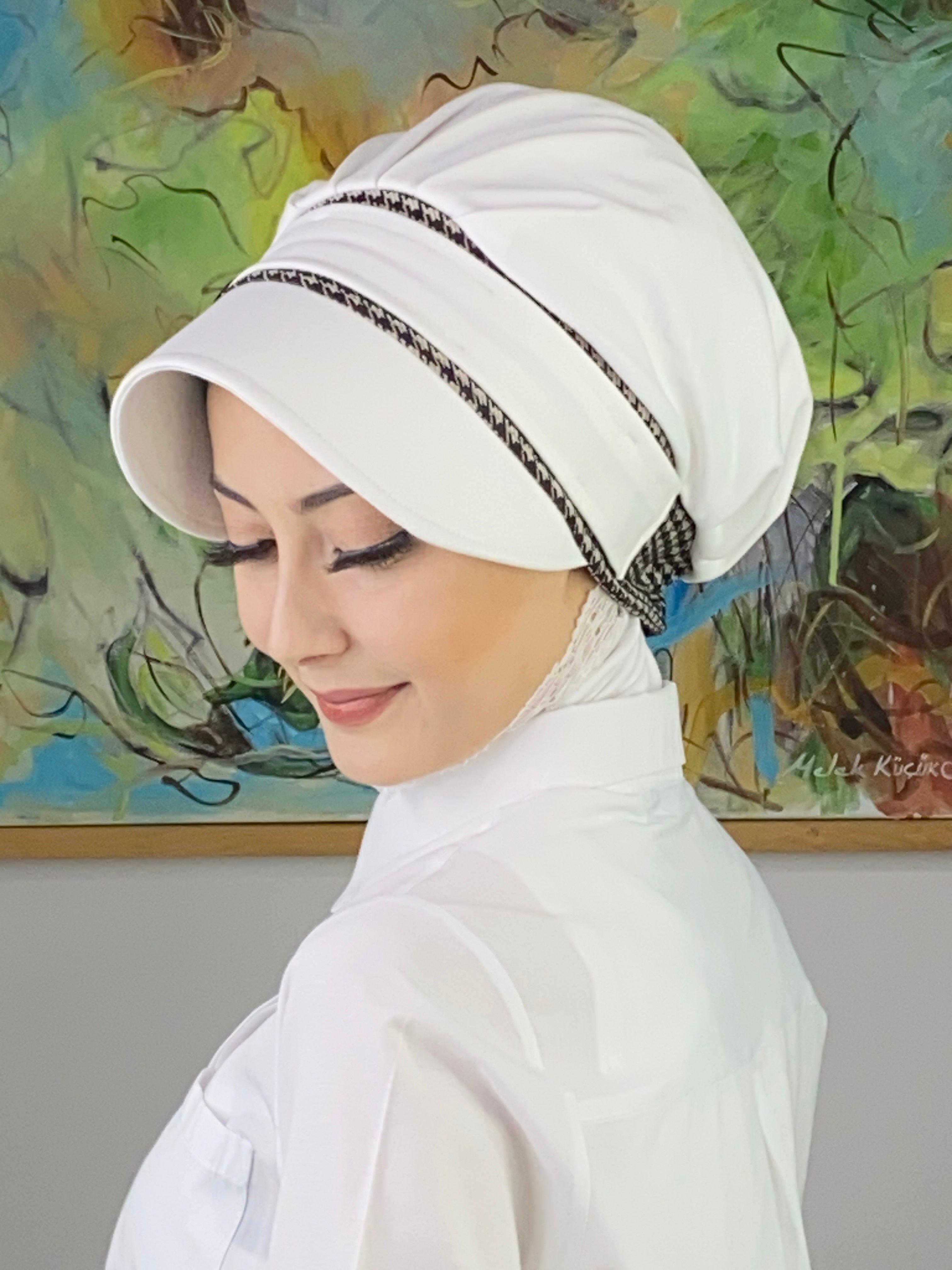Nazlı Model Tokalı İri Sütlü Kahve Kazayaklı Tesettür Şapka