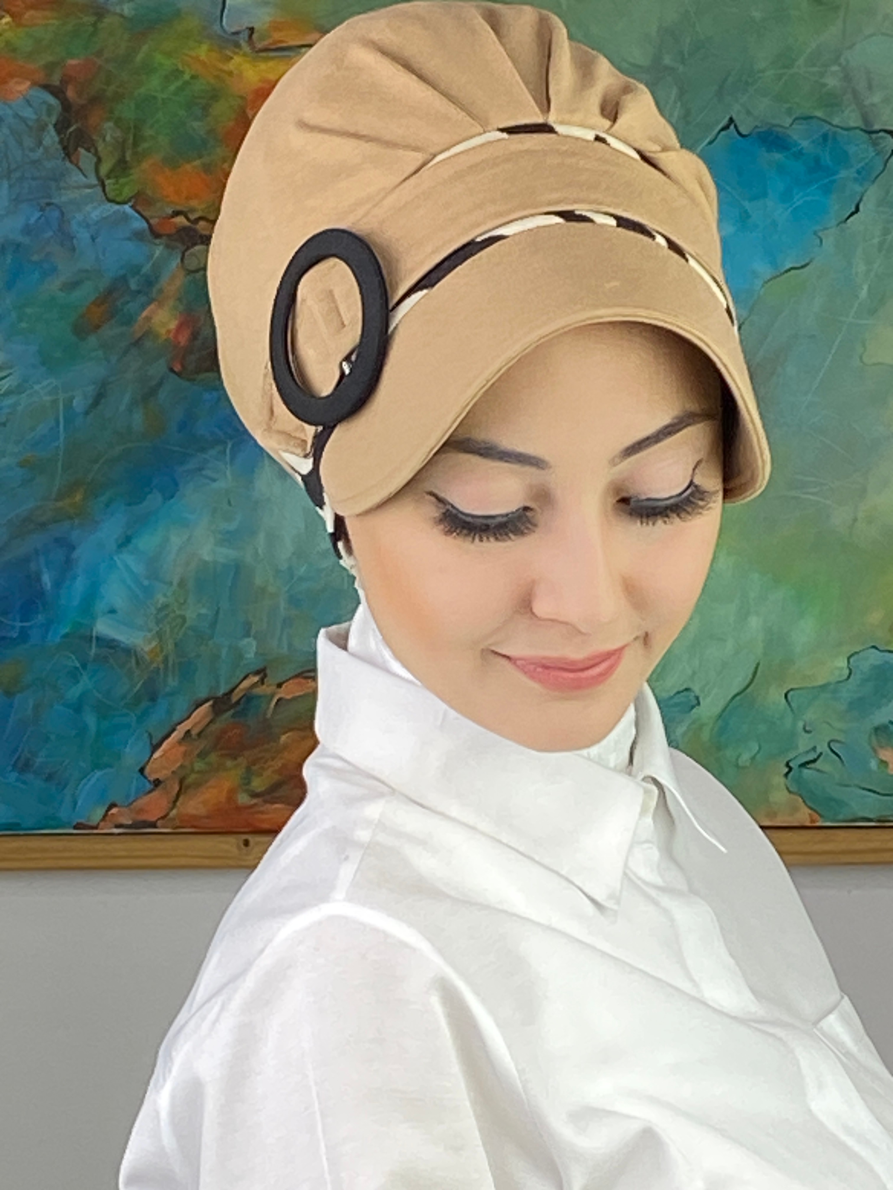 Nazlı Model Tokalı İri Krem Zebra Desenli Tesettür Şapka