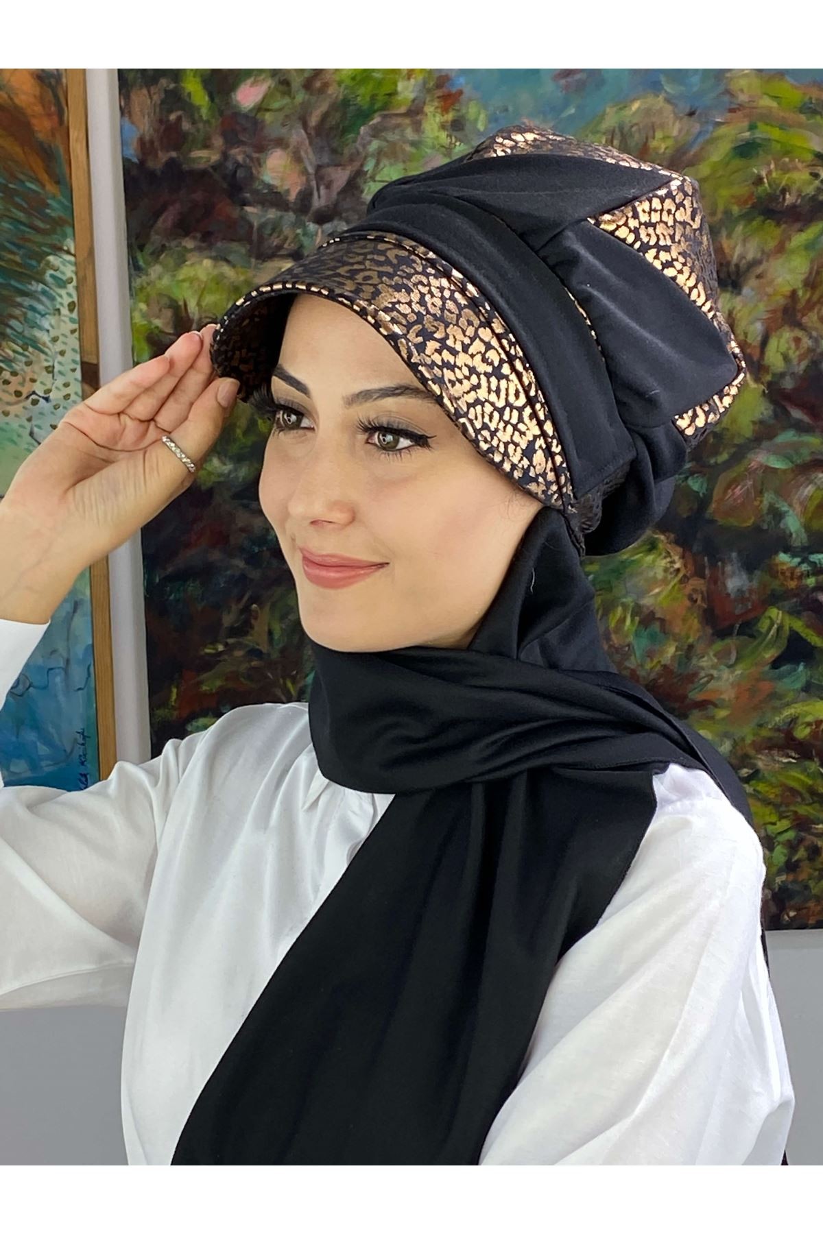 Bakır Leopar Desenli Tokalı Siyah Şapka Şal