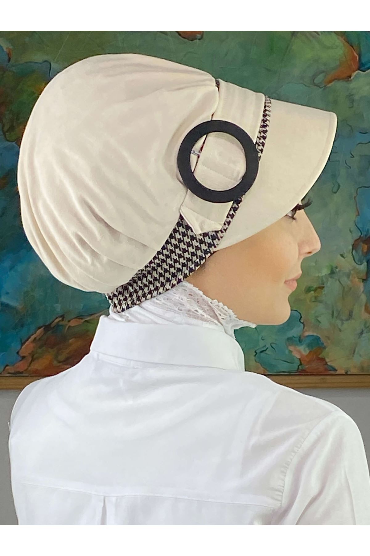 Nazlı Model Tokalı Krem Kazayaklı Tesettür Şapka