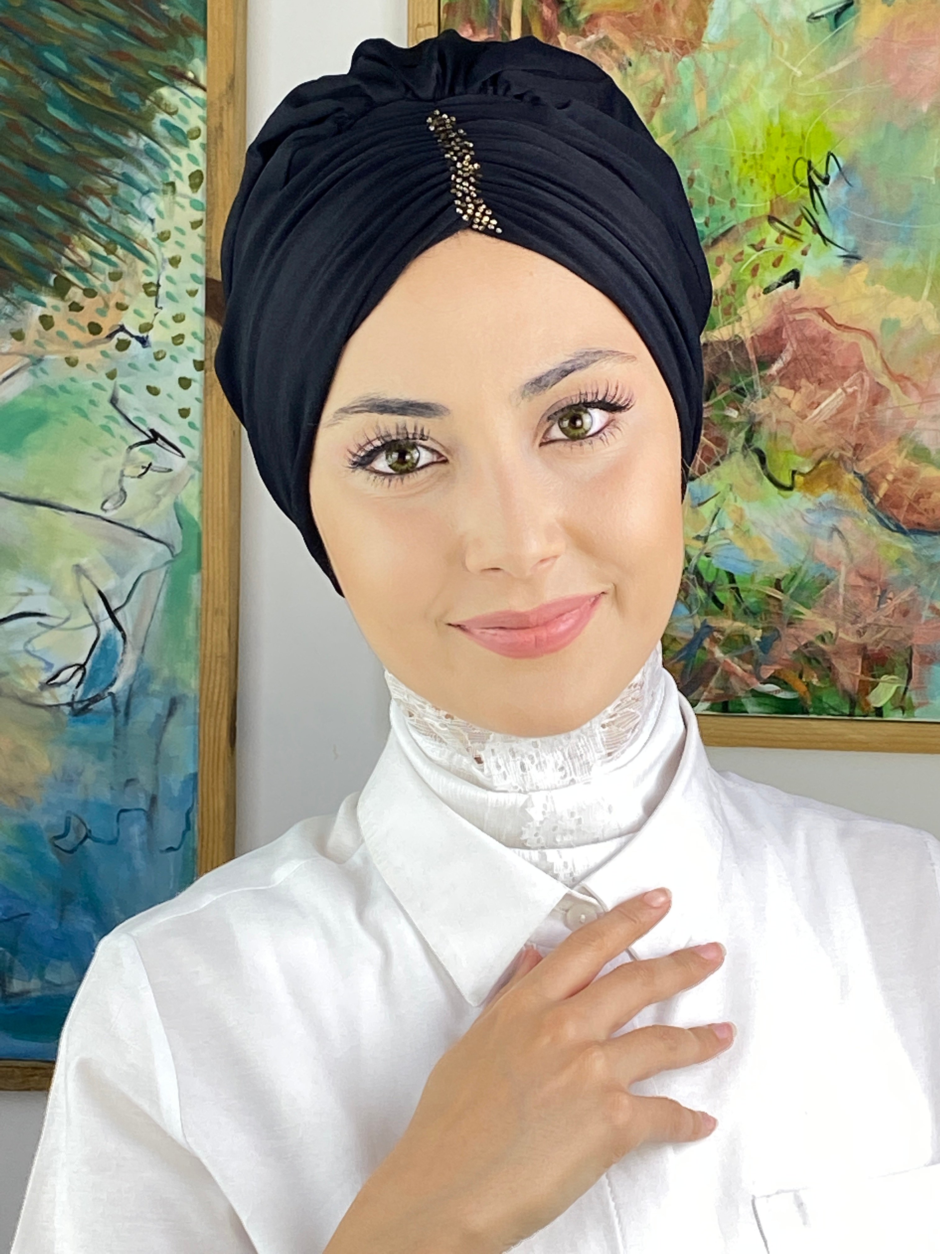 Büzgülü Siyah Bone - siyah - gold taşlı