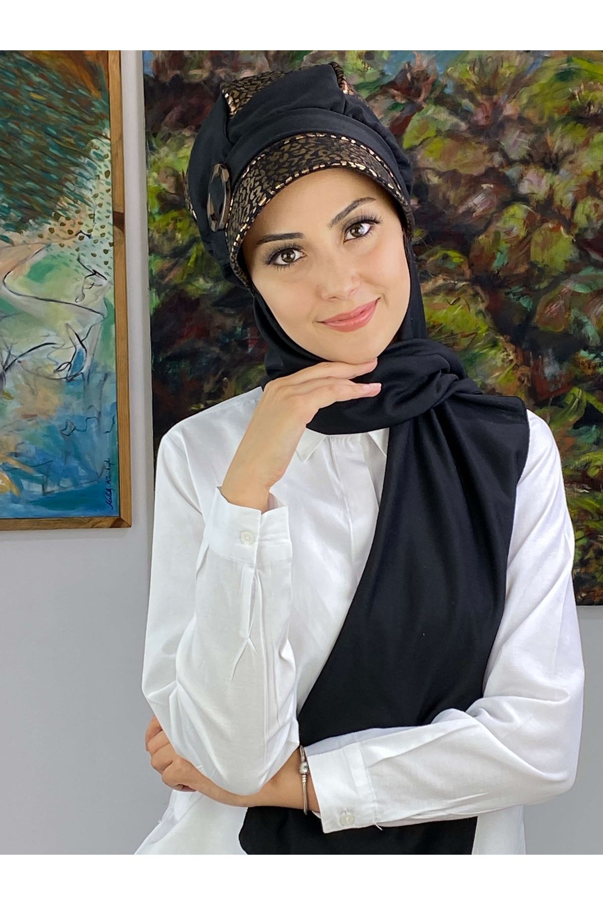 Bakır Leopar Desenli Tokalı Siyah Şapka Şal