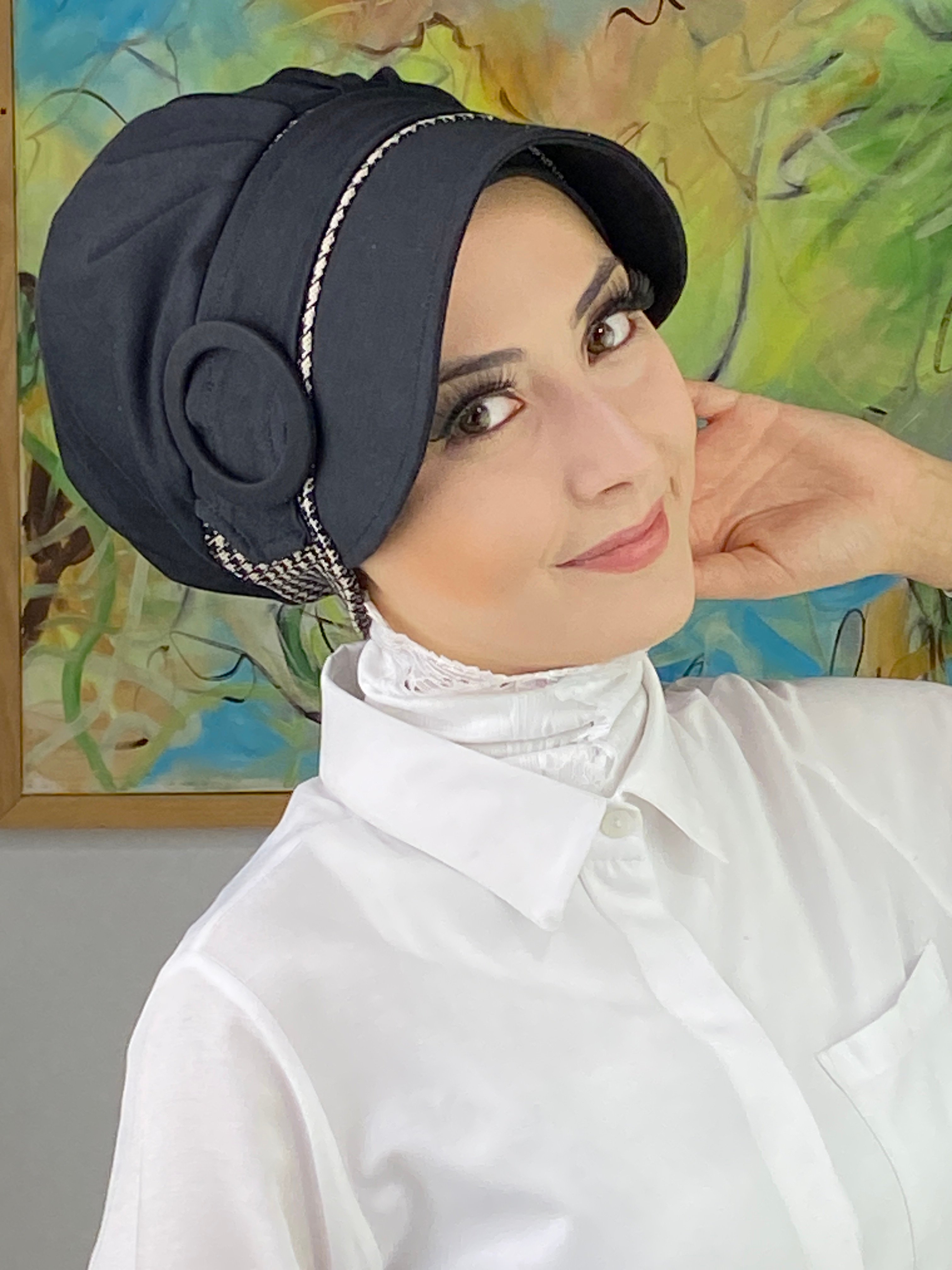 Tokalı İri Kazayaklı Tesettür Şapka