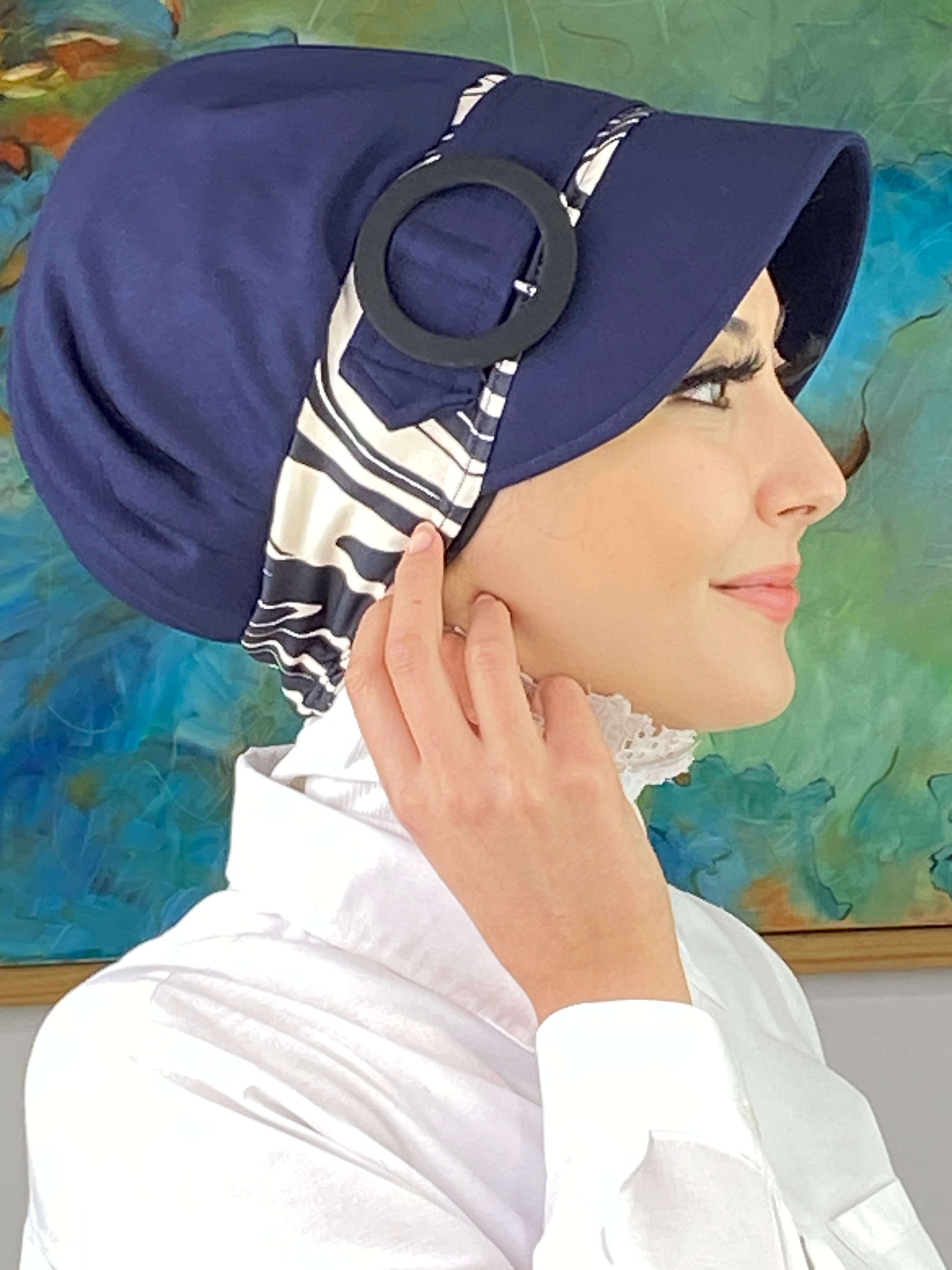 Nazlı Model Tokalı İnce Krem Zebra Desenli Tesettür Şapka