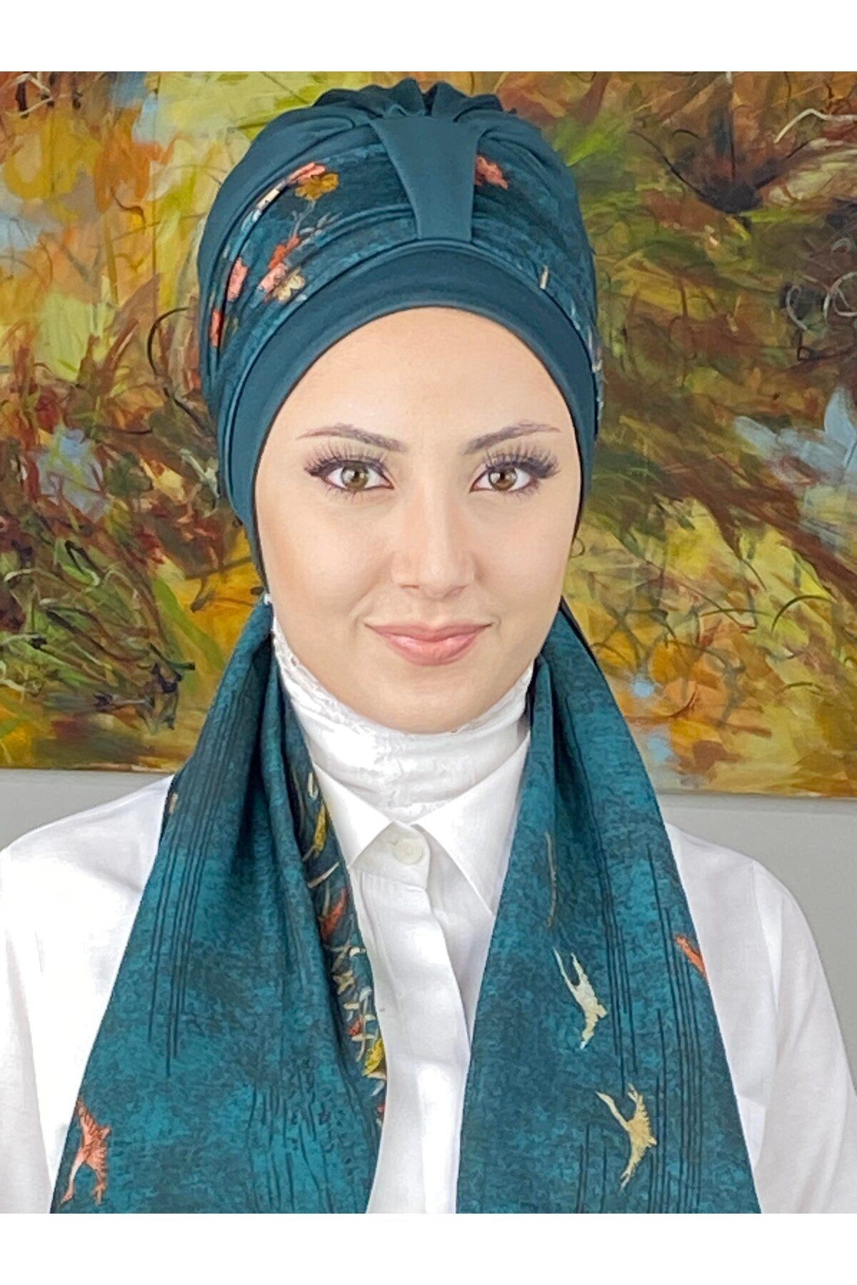 Tek Biritli Floral Desenli Fularlı Bone
