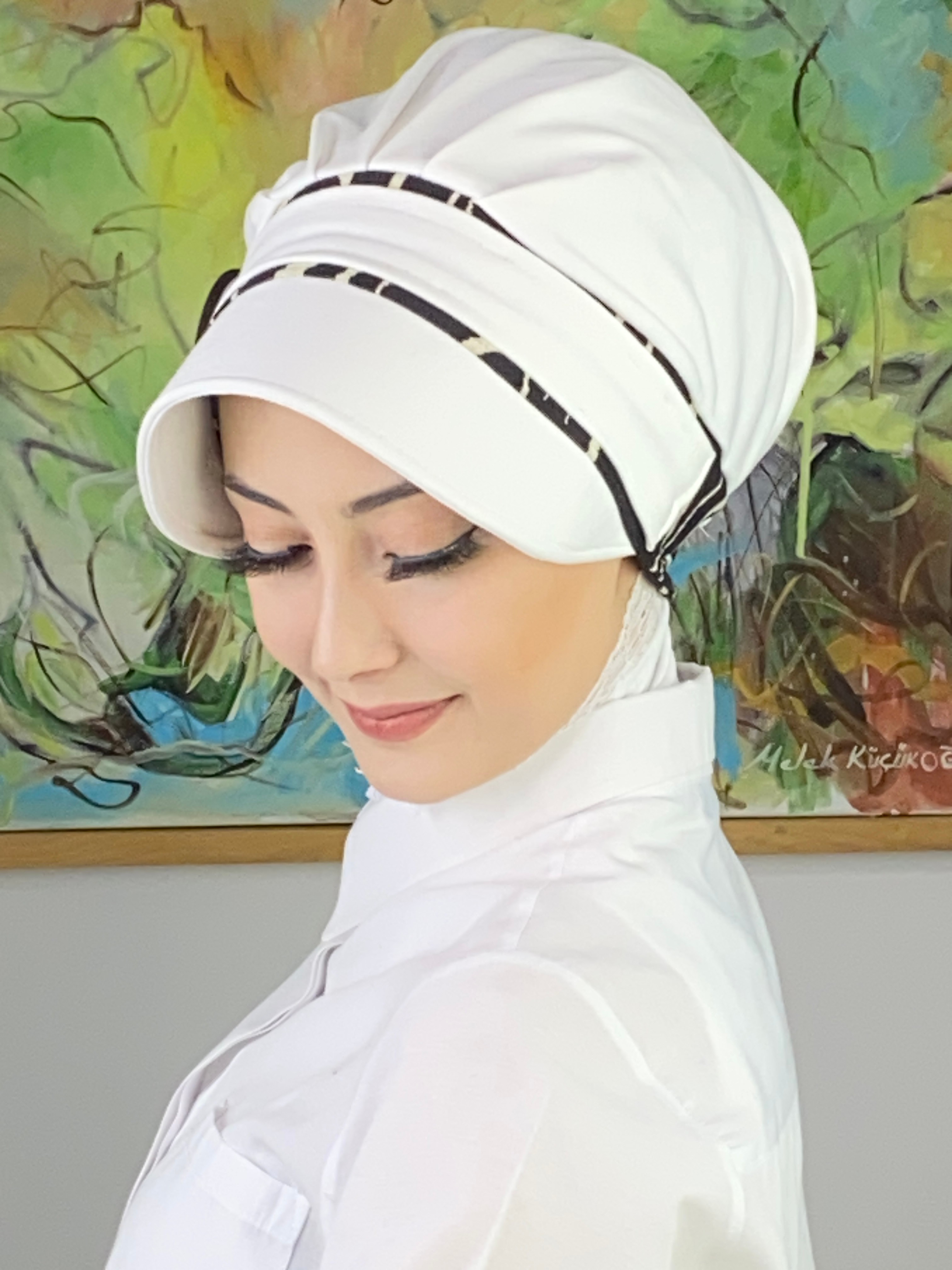 Nazlı Model Tokalı Siyah Zebra Desenli Tesettür Şapka