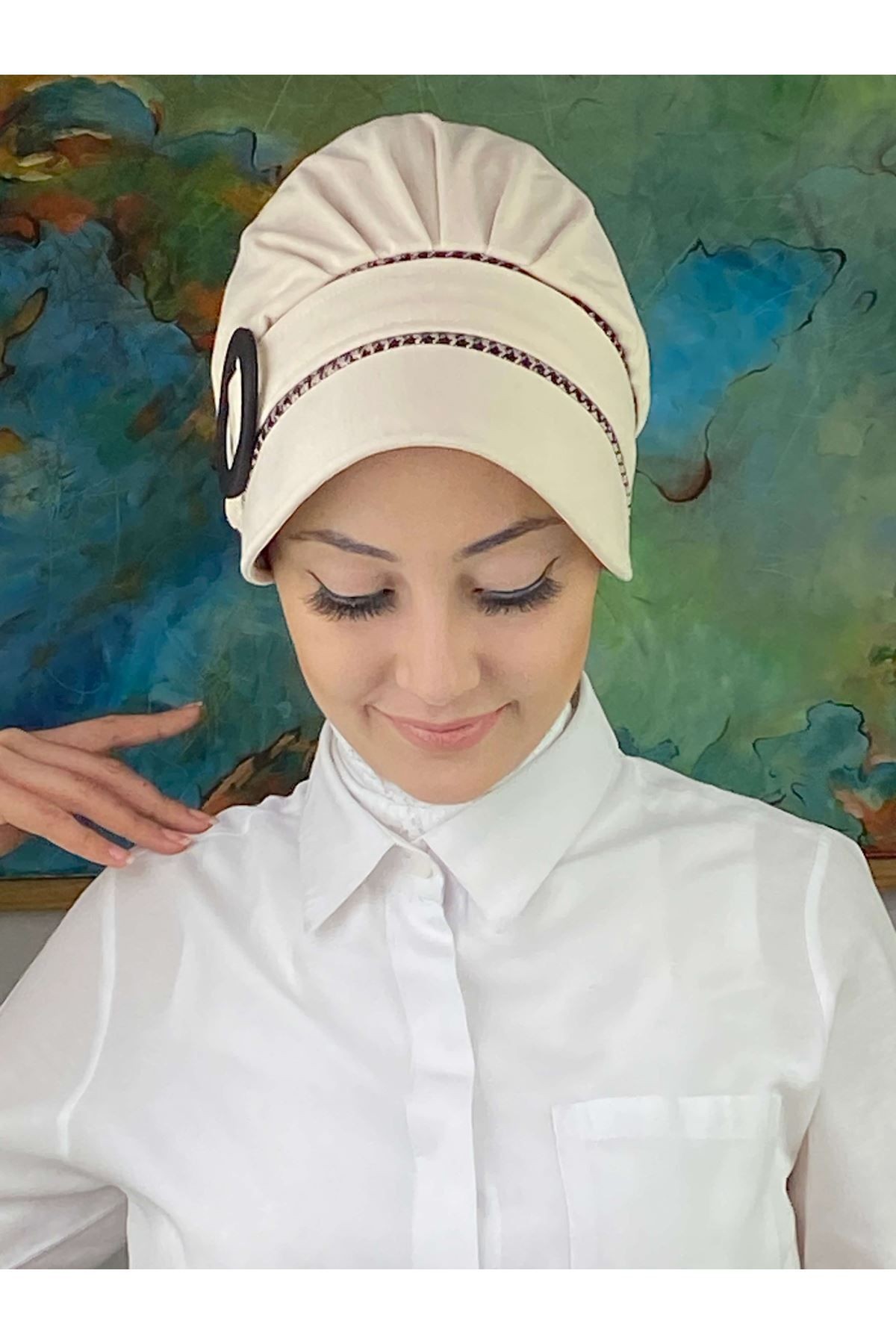 Nazlı Model Tokalı Krem Kazayaklı Tesettür Şapka
