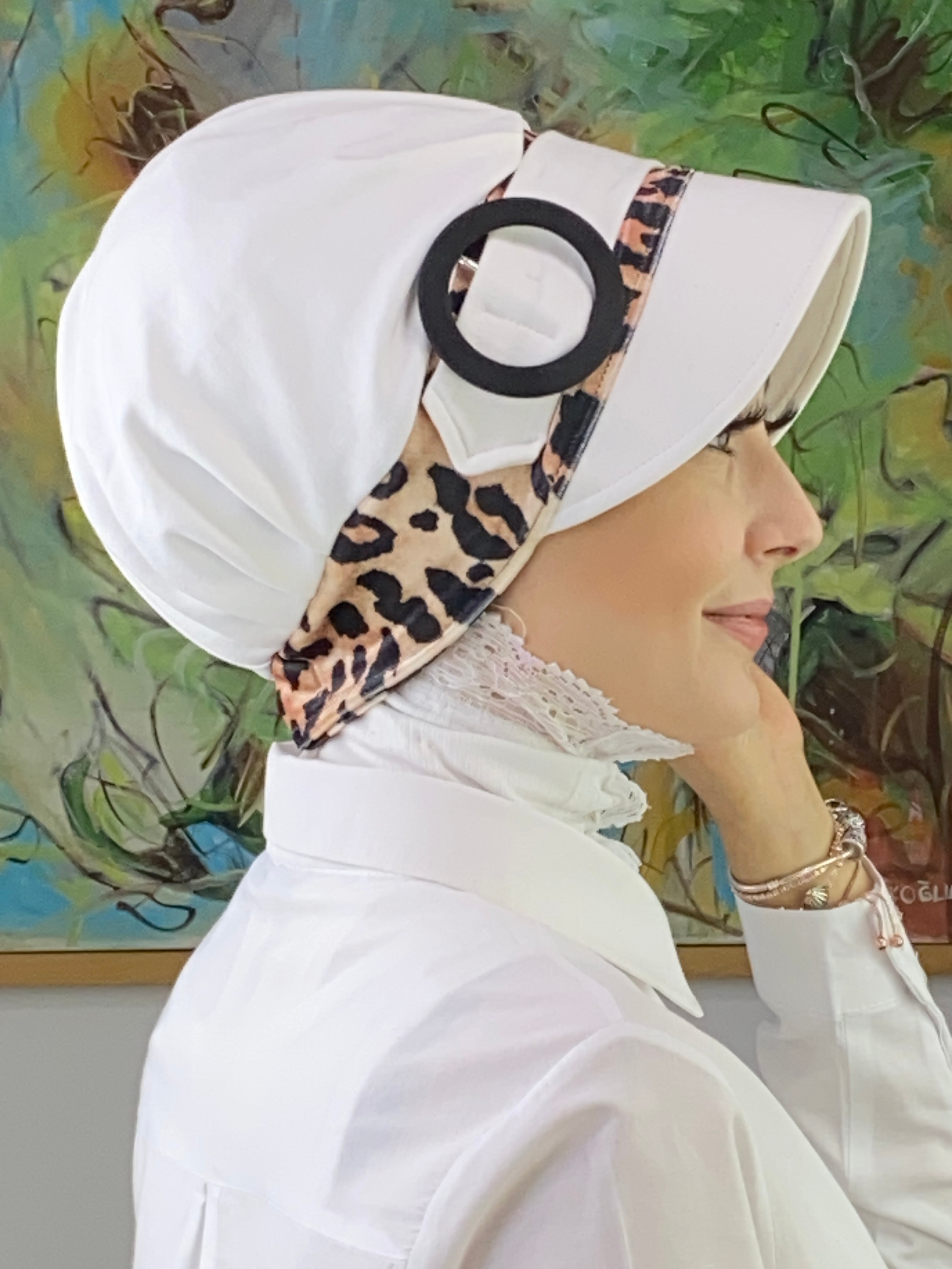 Nazlı Model Tokalı İri Leoparlı Tesettür Şapka