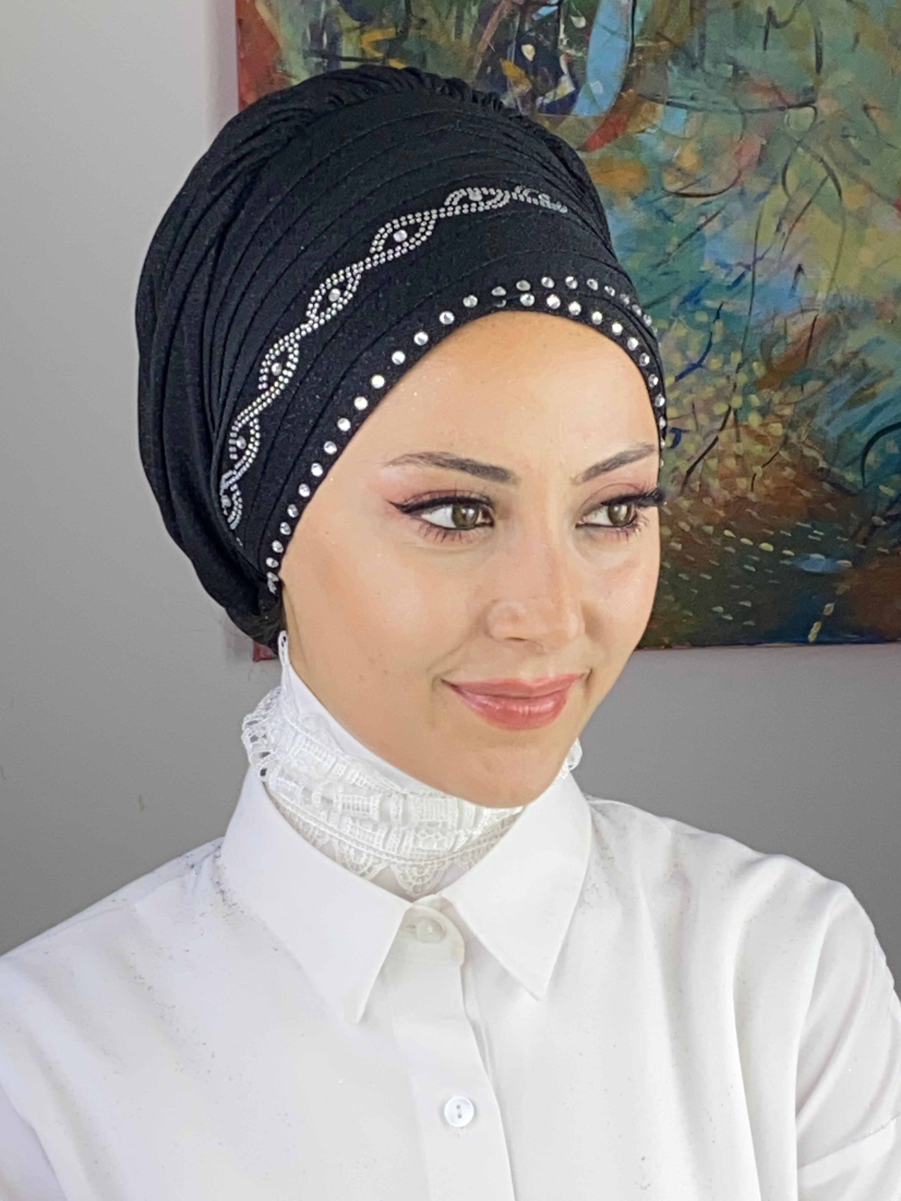 Gümüş Taşlı Kuşgözü Model Çapraz Detaylı Simli Şifon Bone Şal