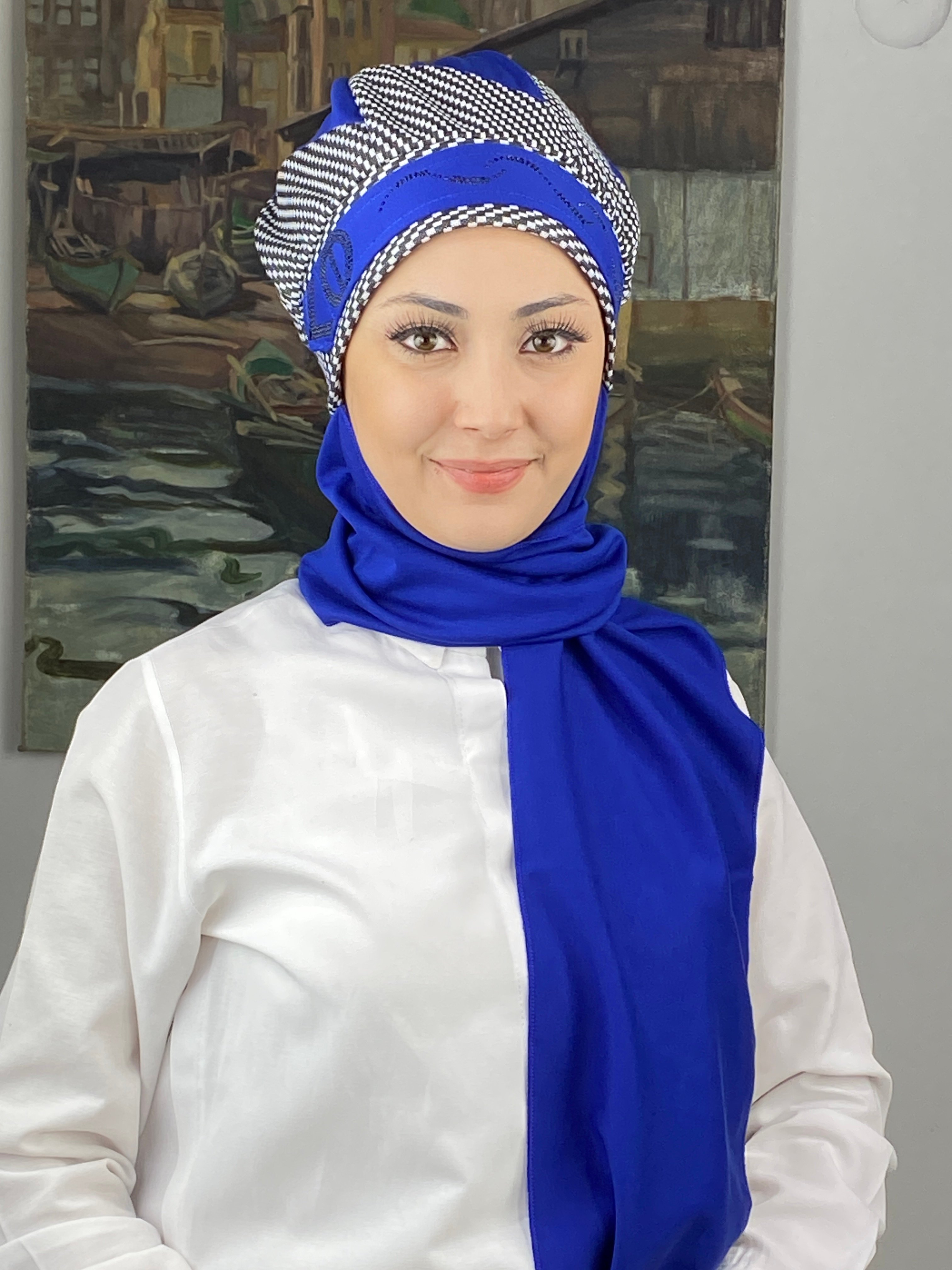 Çarkıfelek Model Taşlı Kemerli Gri Beyaz Zigzag Desen Saks Mavi Atkılı Bere