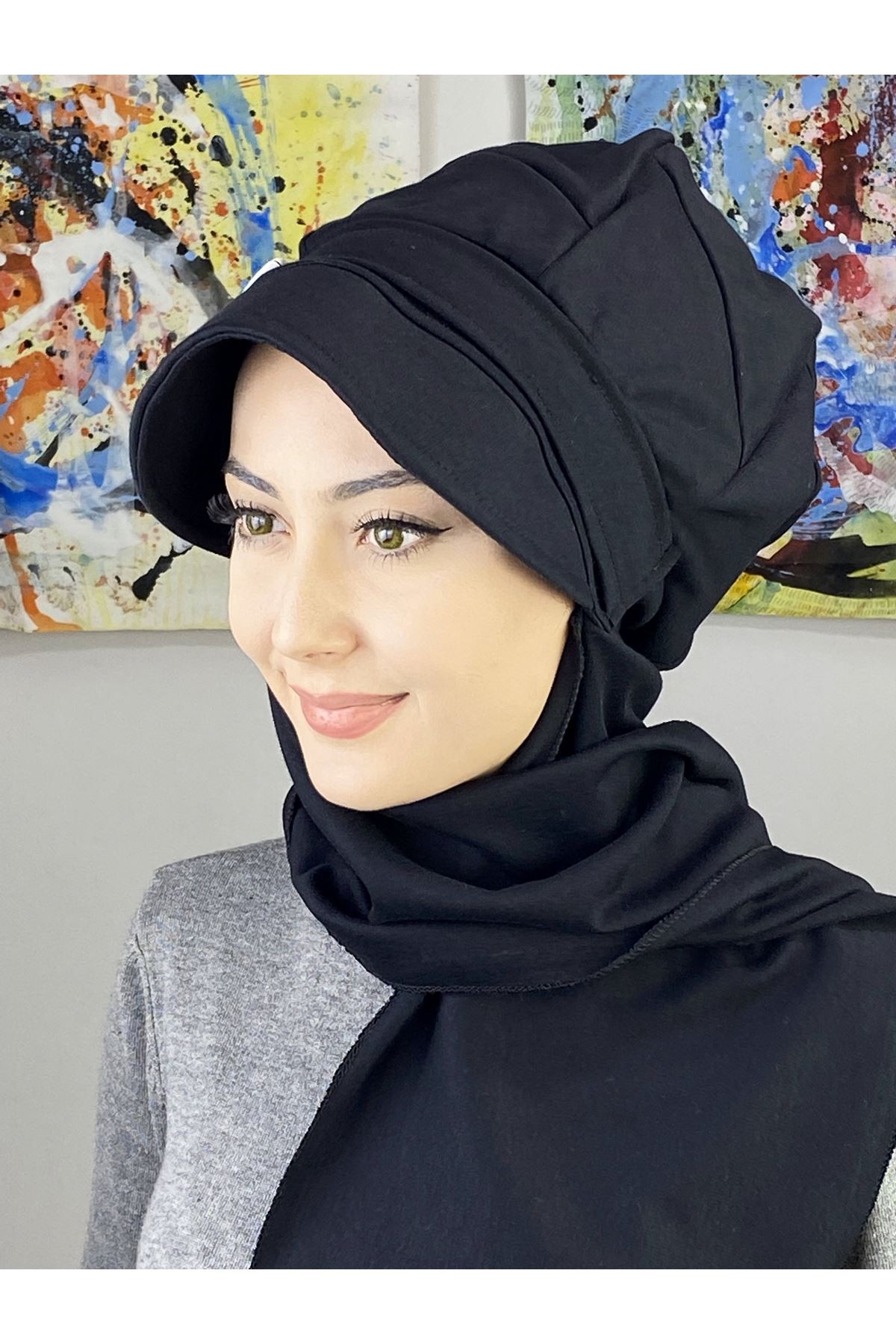 Yuvarlak Tokalı Çarkıfelek Model Siyah Atkılı Şapka Şal