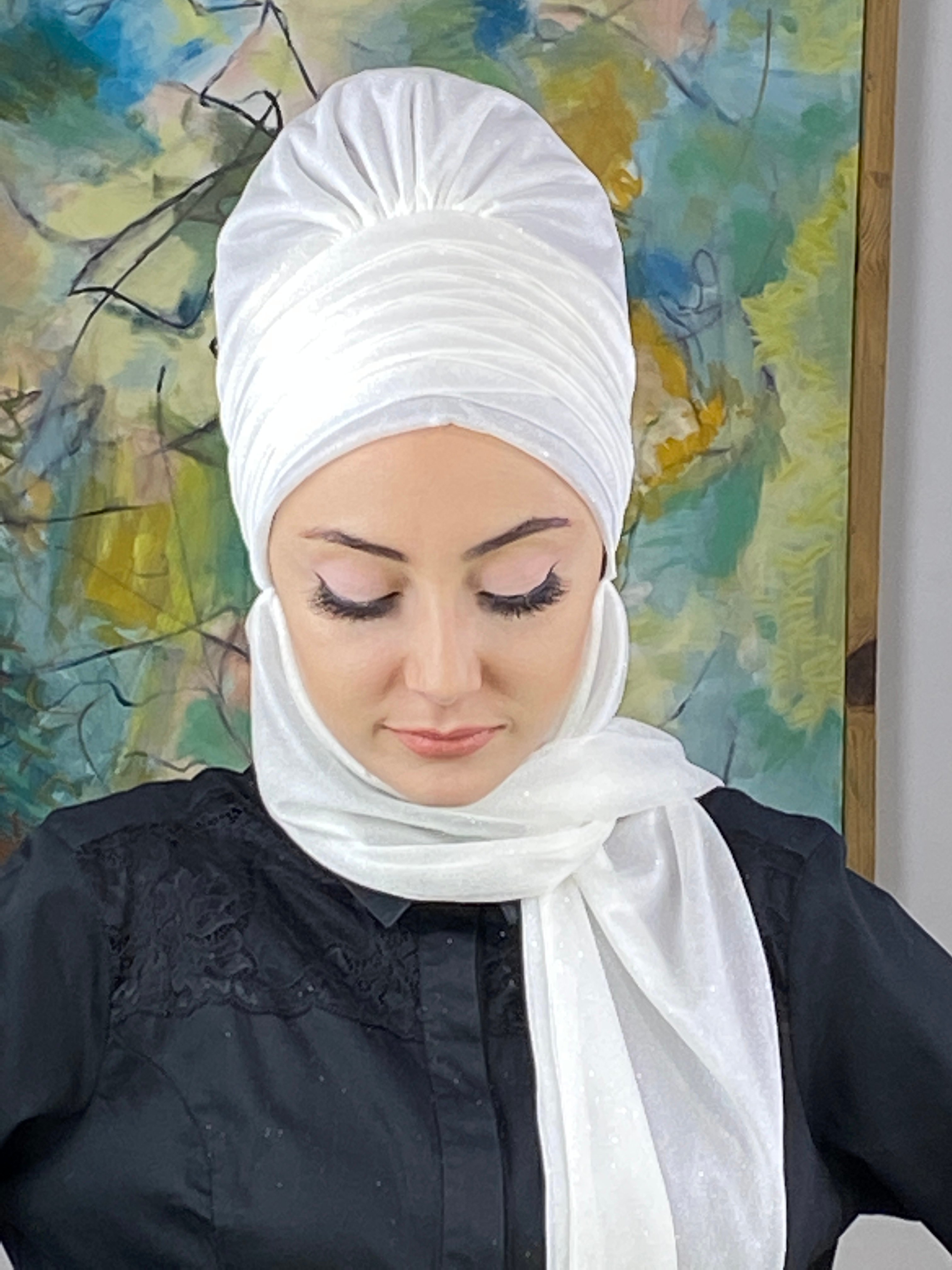 Simli Beyaz Atkılı Abiye Tesettür Bone