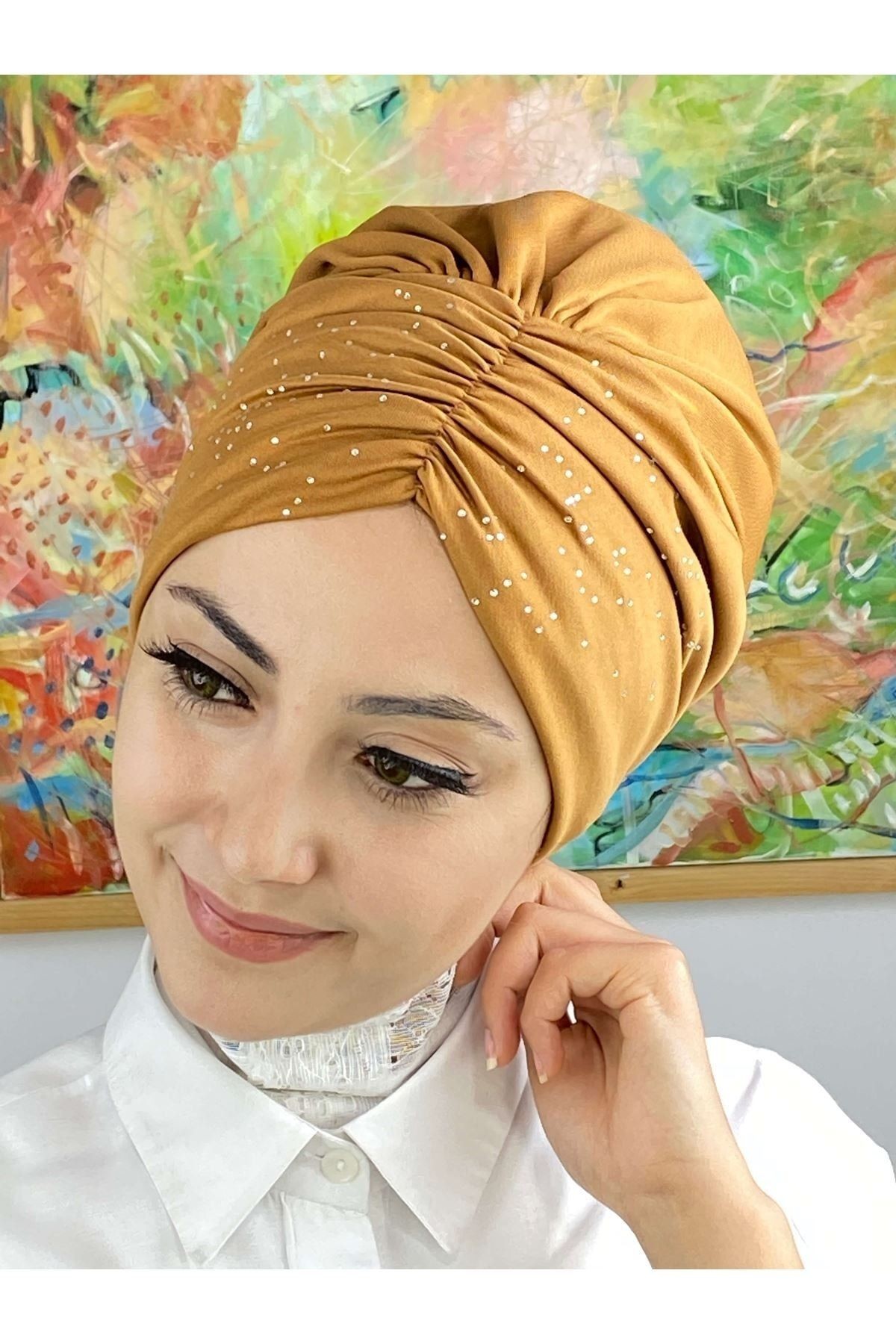 Toprak Rengi Taşlı Büzgülü Bone