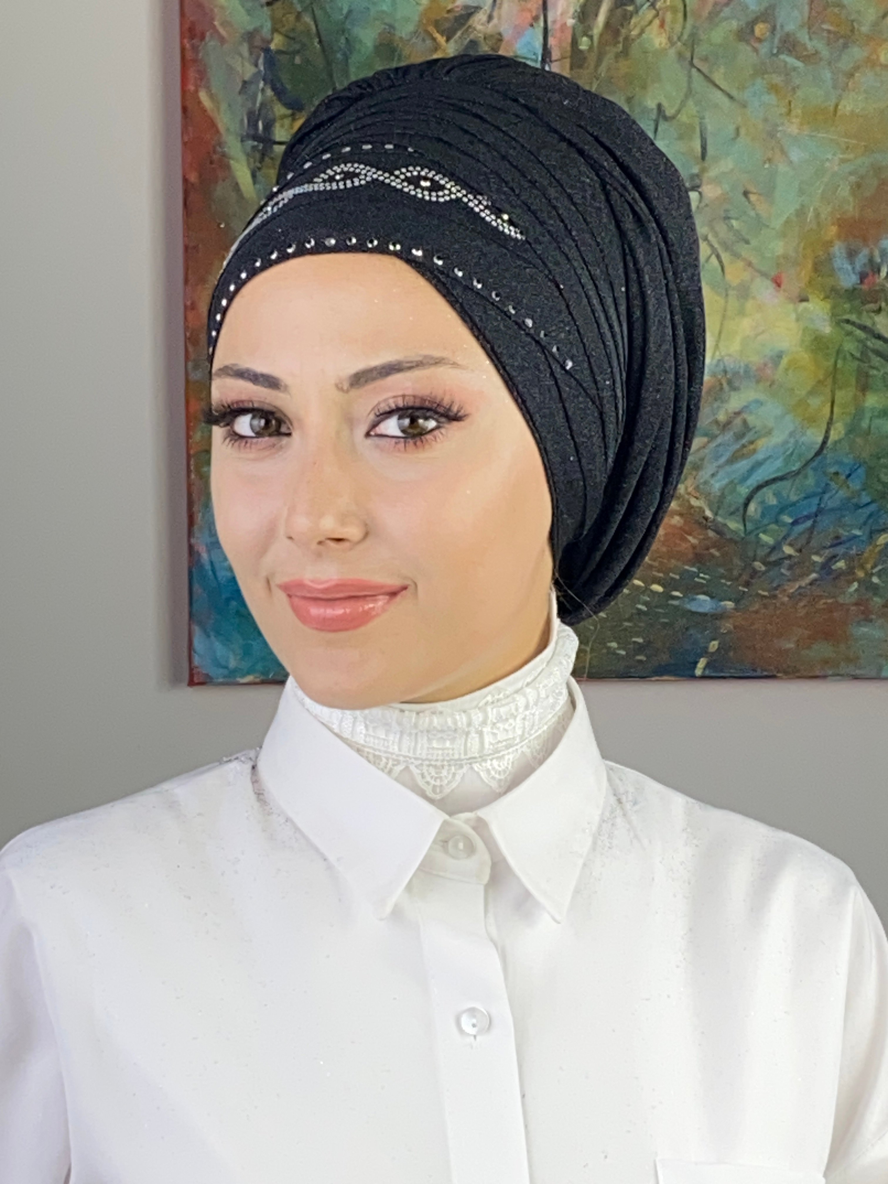 Kuşgözü Model Gümüş Taşlı&Konik Ortası Siyah Taşlı Simli Şifon Bone Şal