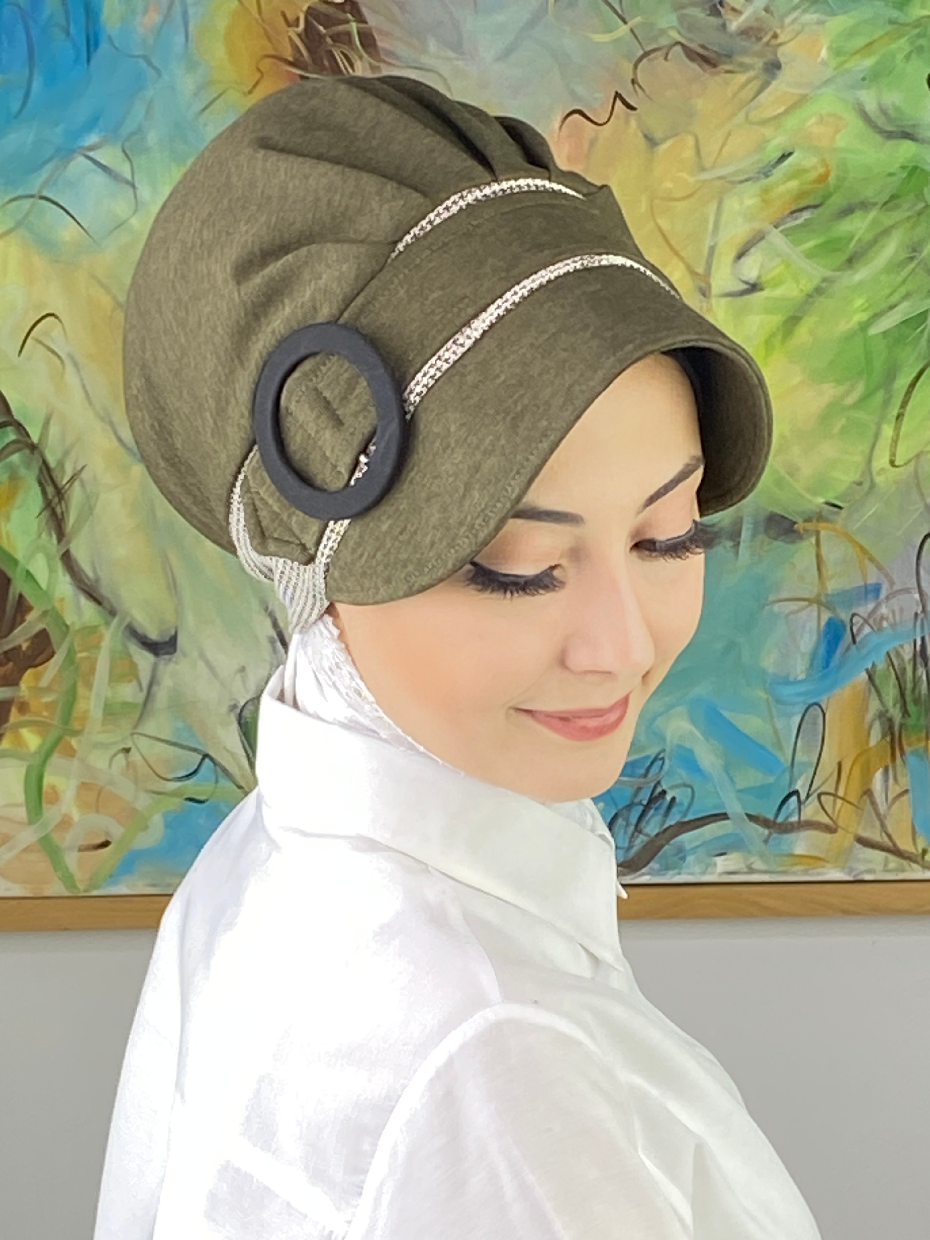 Nazlı Model Tokalı Leopar Desenli Tesettür Şapka