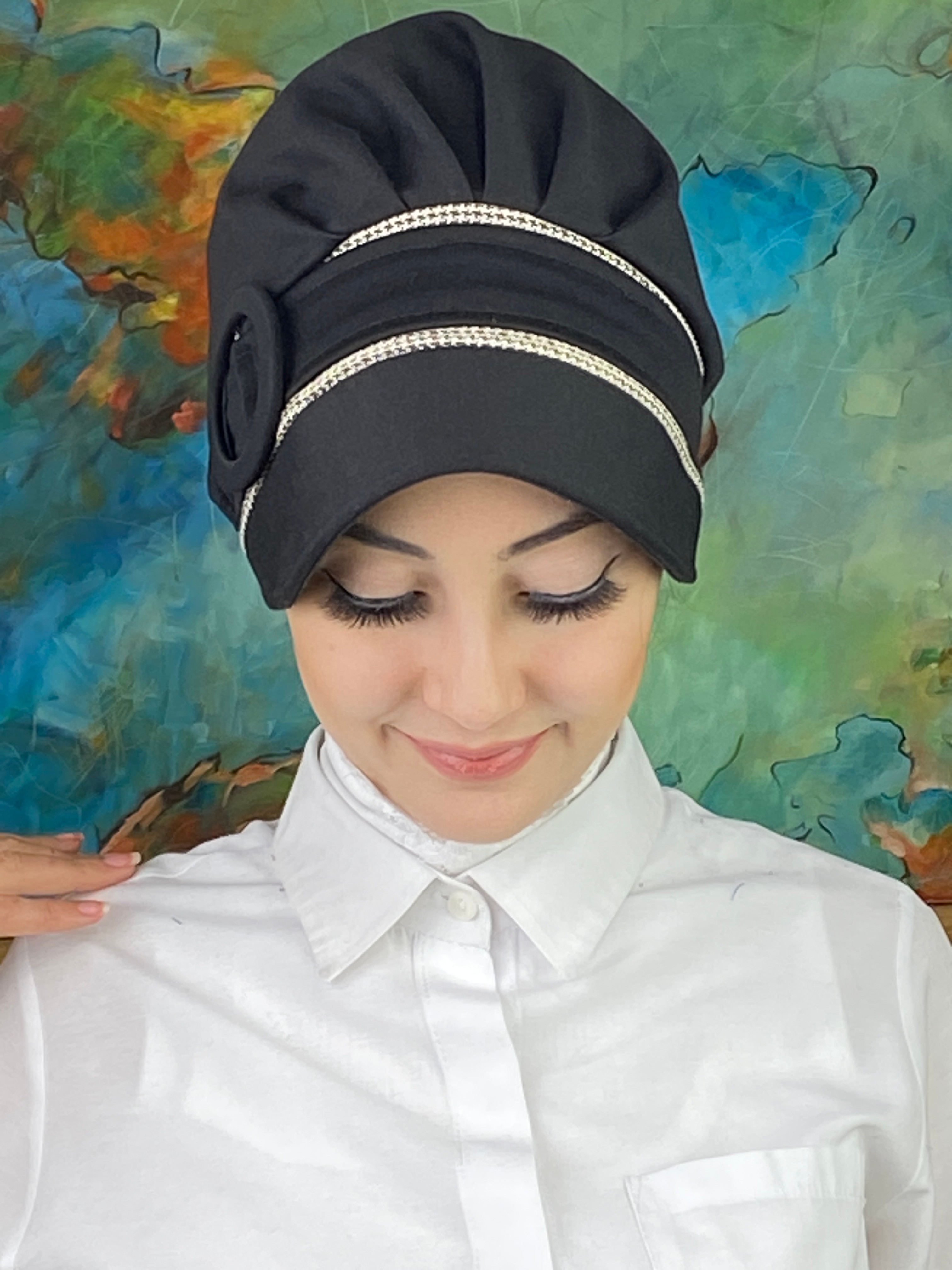Nazlı Model Tokalı Küçük Sütlü Kahve Kazayaklı Tesettür Şapka