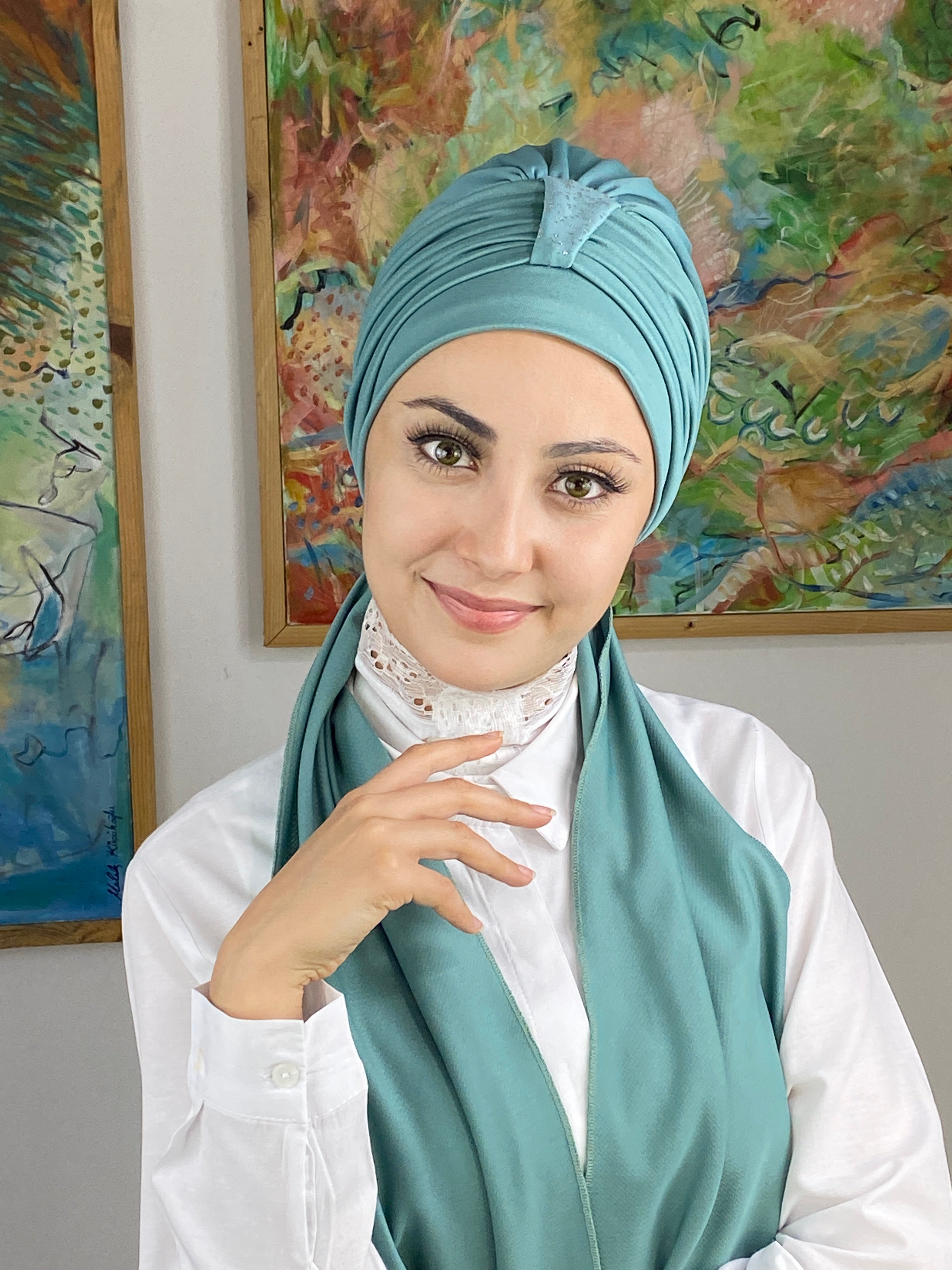 Hürrem Model Atkılı Biritli Bone - su yeşili