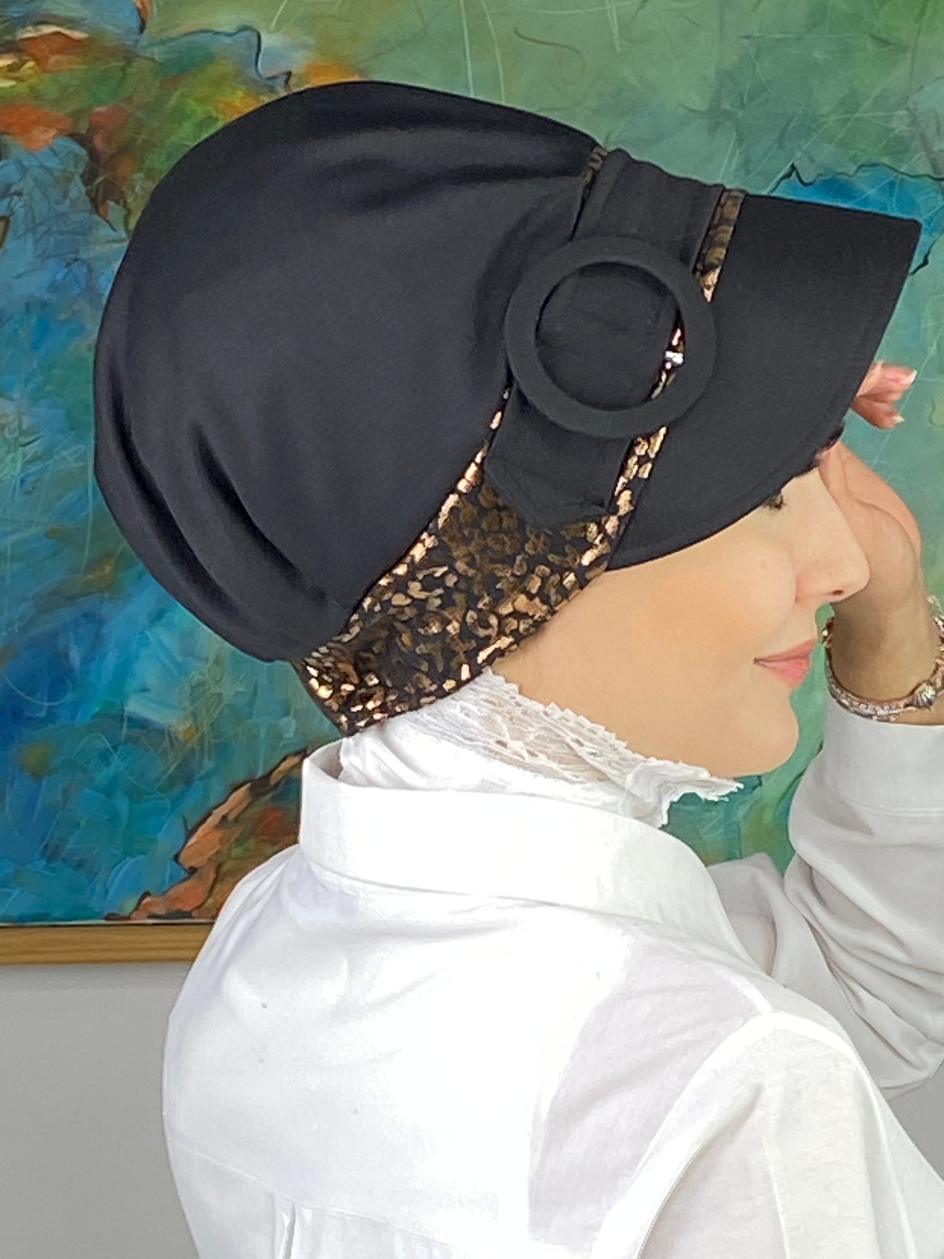 Nazlı Model Tokalı Parlak Bakır Leoparlı Tesettür Şapka
