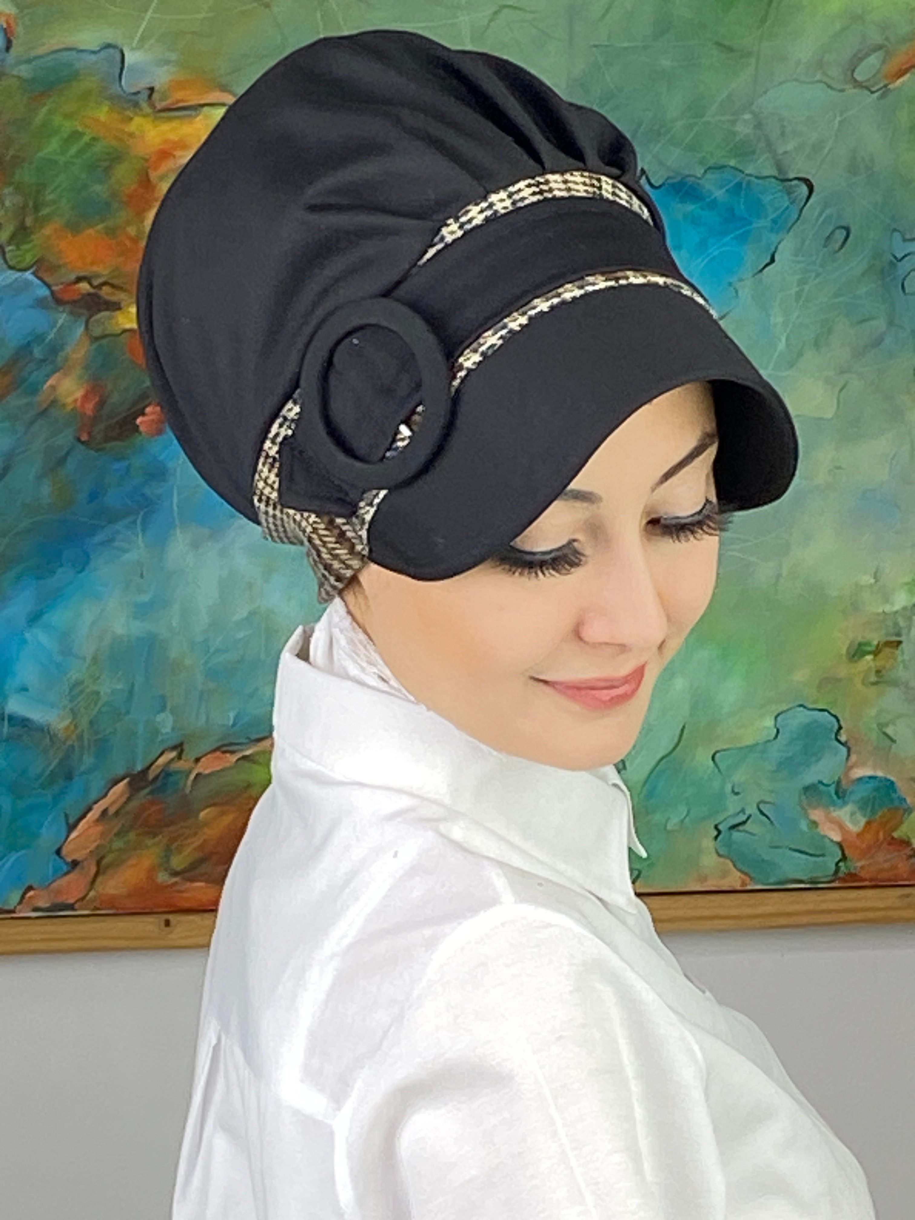 Nazlı Model Tokalı Ekoseli Tesettür Şapka