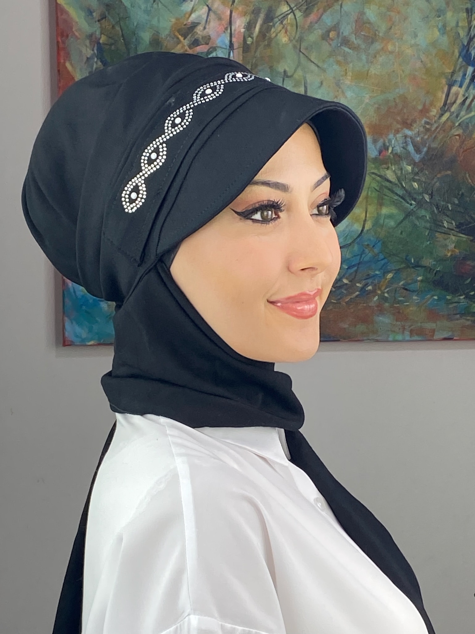 BONCUKL YILAN DETAYLI ŞAPKA 